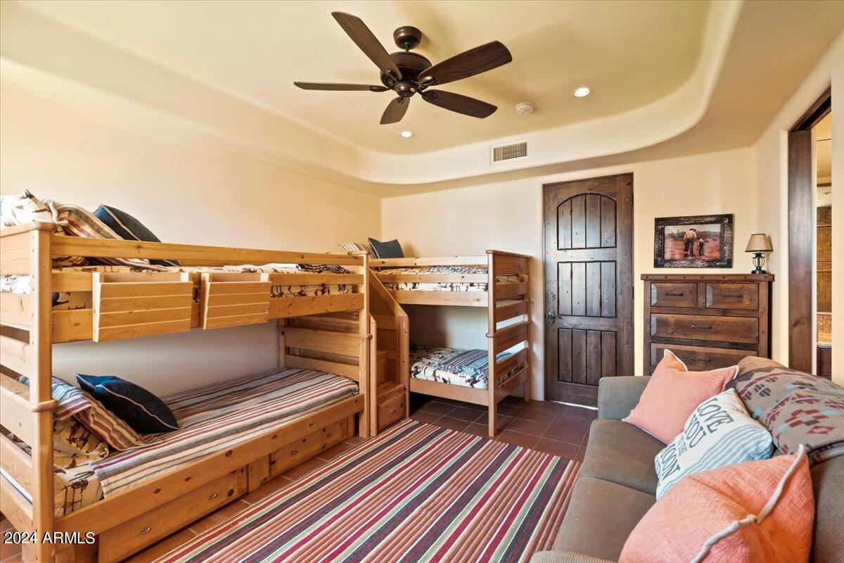 9290 E THOMPSON PEAK Parkway # 402