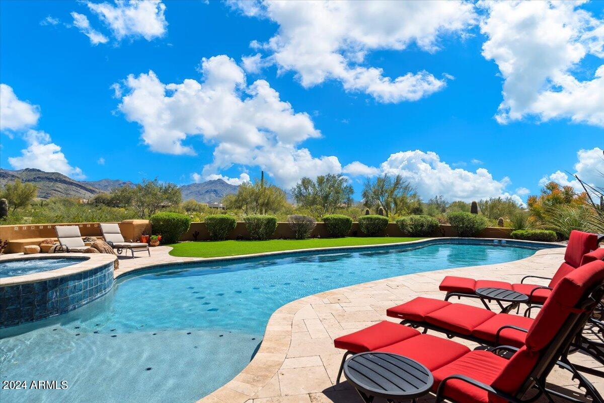 9290 E THOMPSON PEAK Parkway # 402