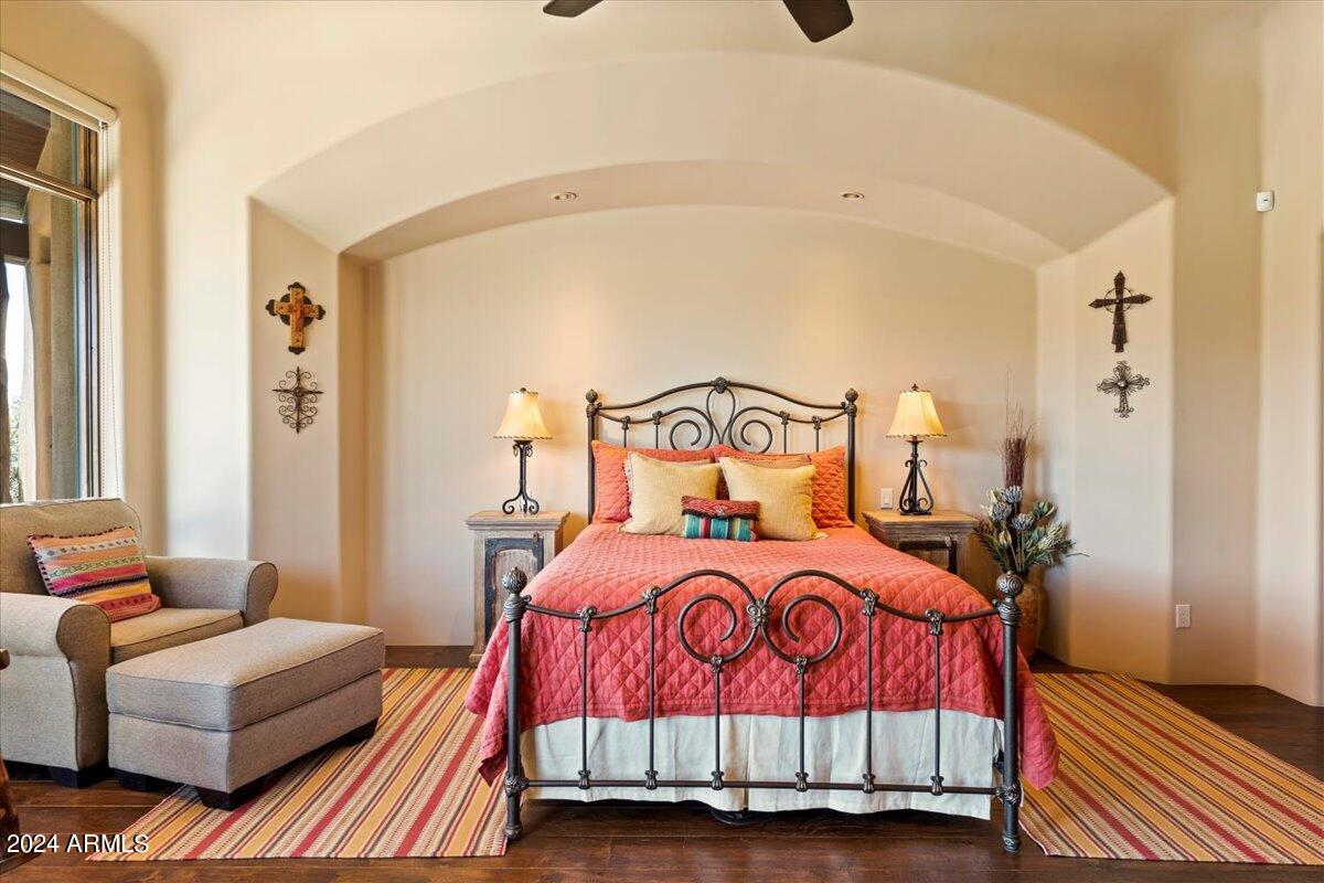 9290 E THOMPSON PEAK Parkway # 402