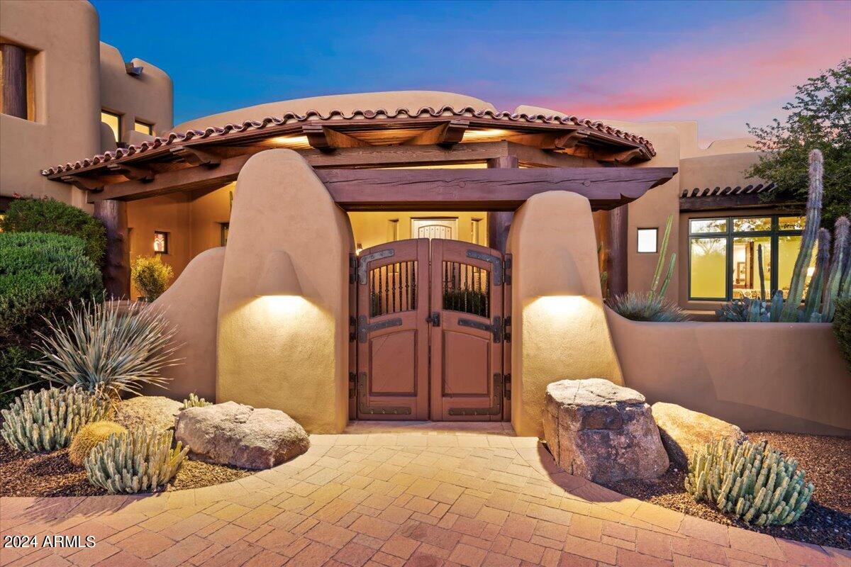 9290 E THOMPSON PEAK Parkway # 402