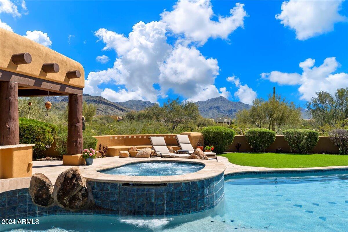 9290 E THOMPSON PEAK Parkway # 402