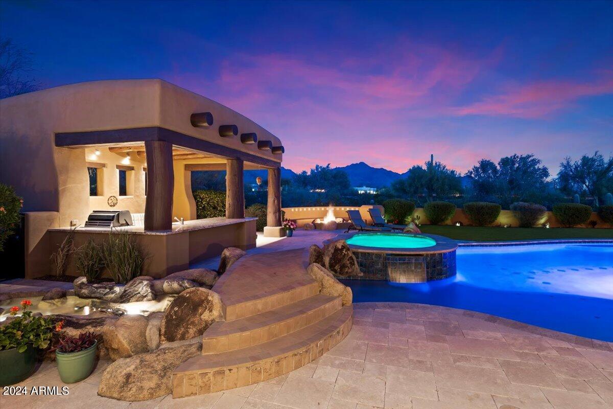 9290 E THOMPSON PEAK Parkway # 402
