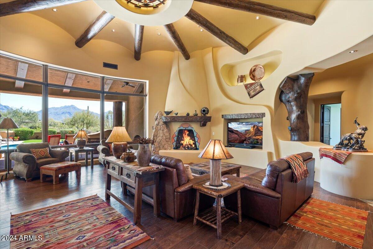 9290 E THOMPSON PEAK Parkway # 402