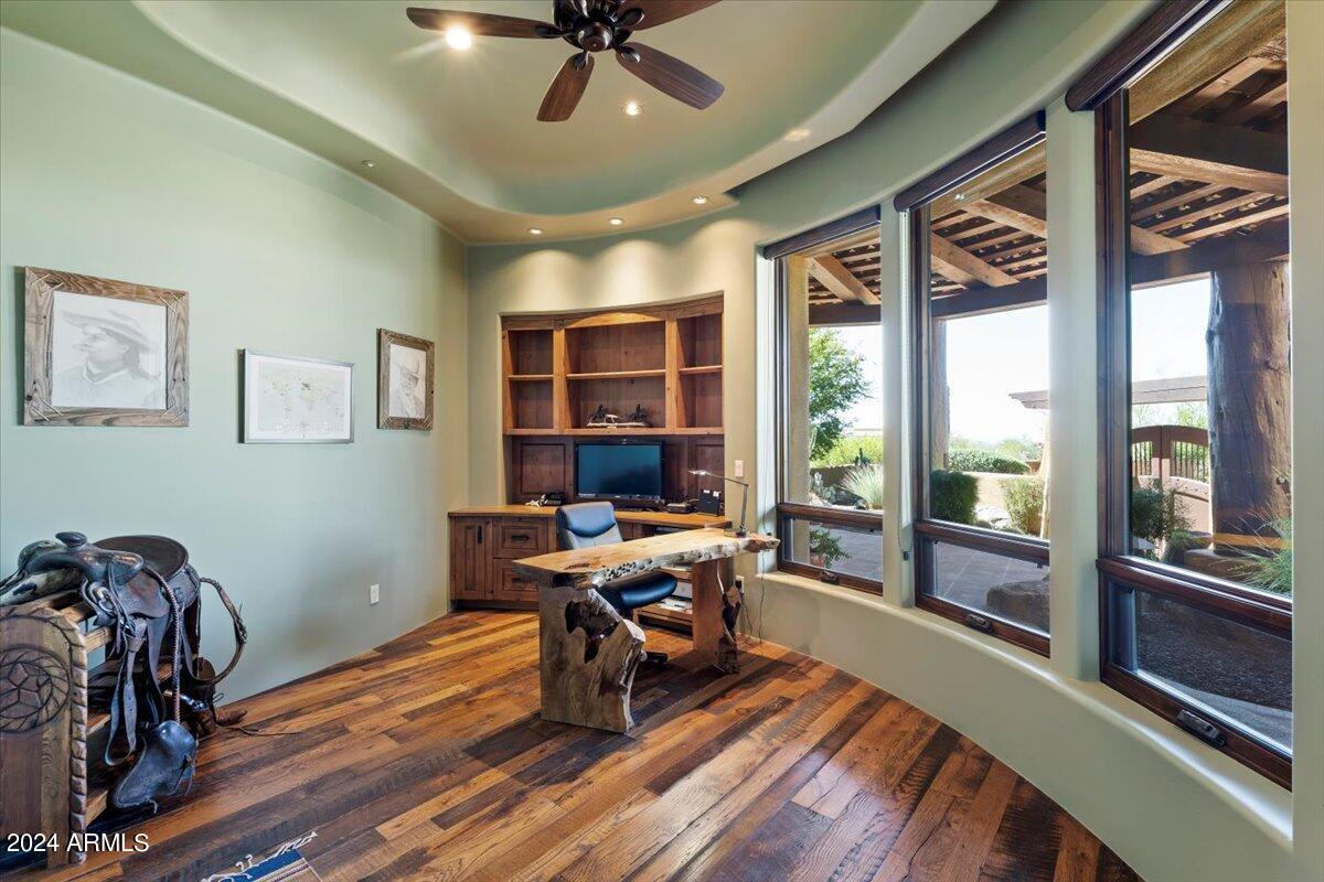 9290 E THOMPSON PEAK Parkway # 402