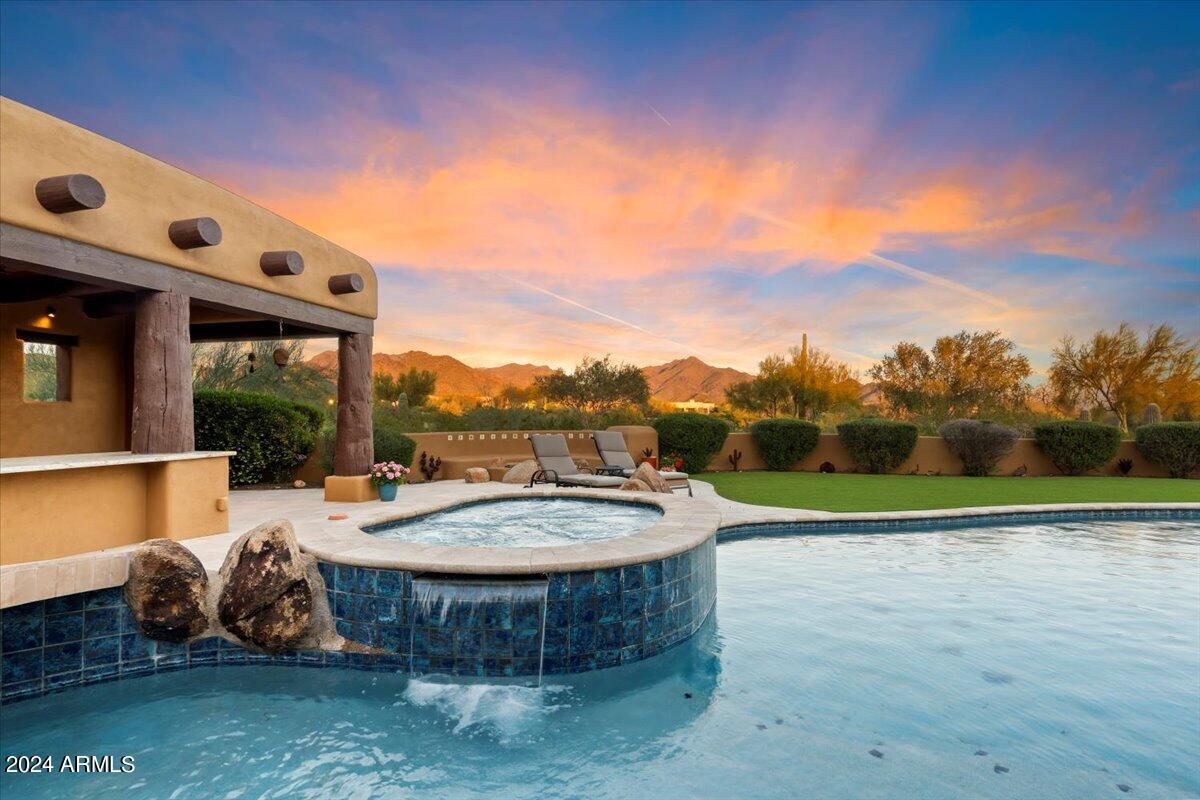 9290 E THOMPSON PEAK Parkway # 402