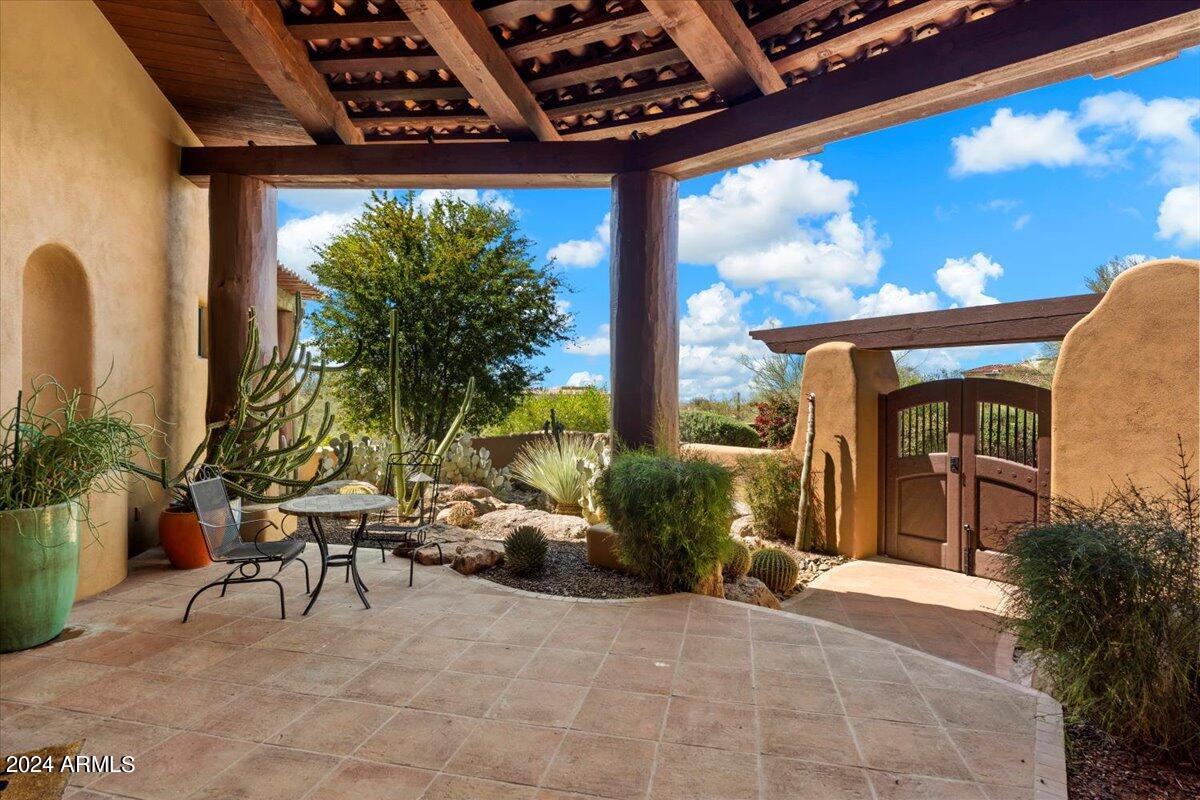 9290 E THOMPSON PEAK Parkway # 402
