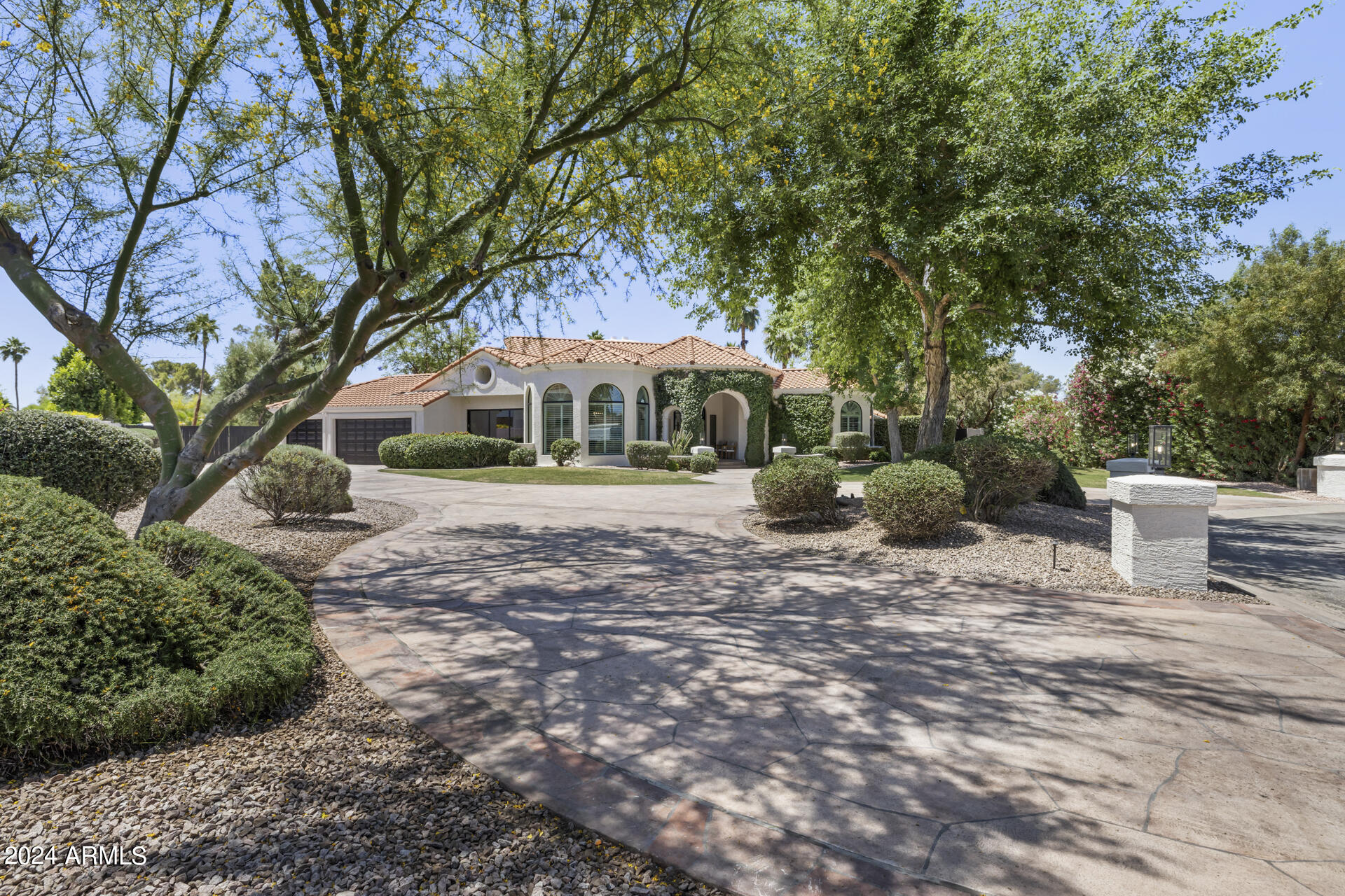 8459 E CHARTER OAK Drive