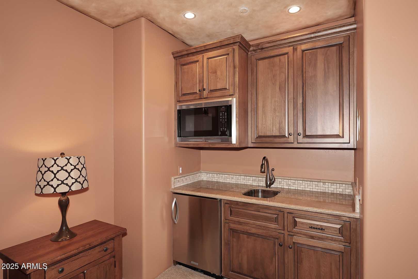 37103 N BOULDER VIEW Drive