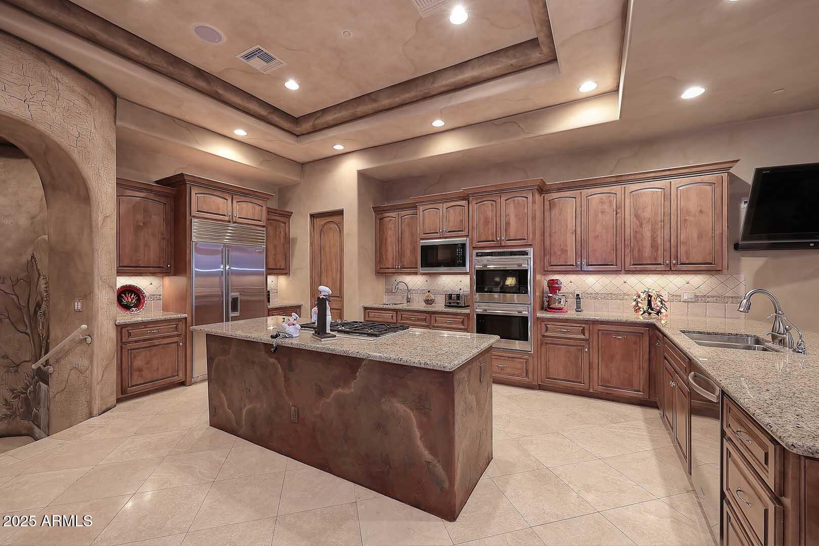 37103 N BOULDER VIEW Drive