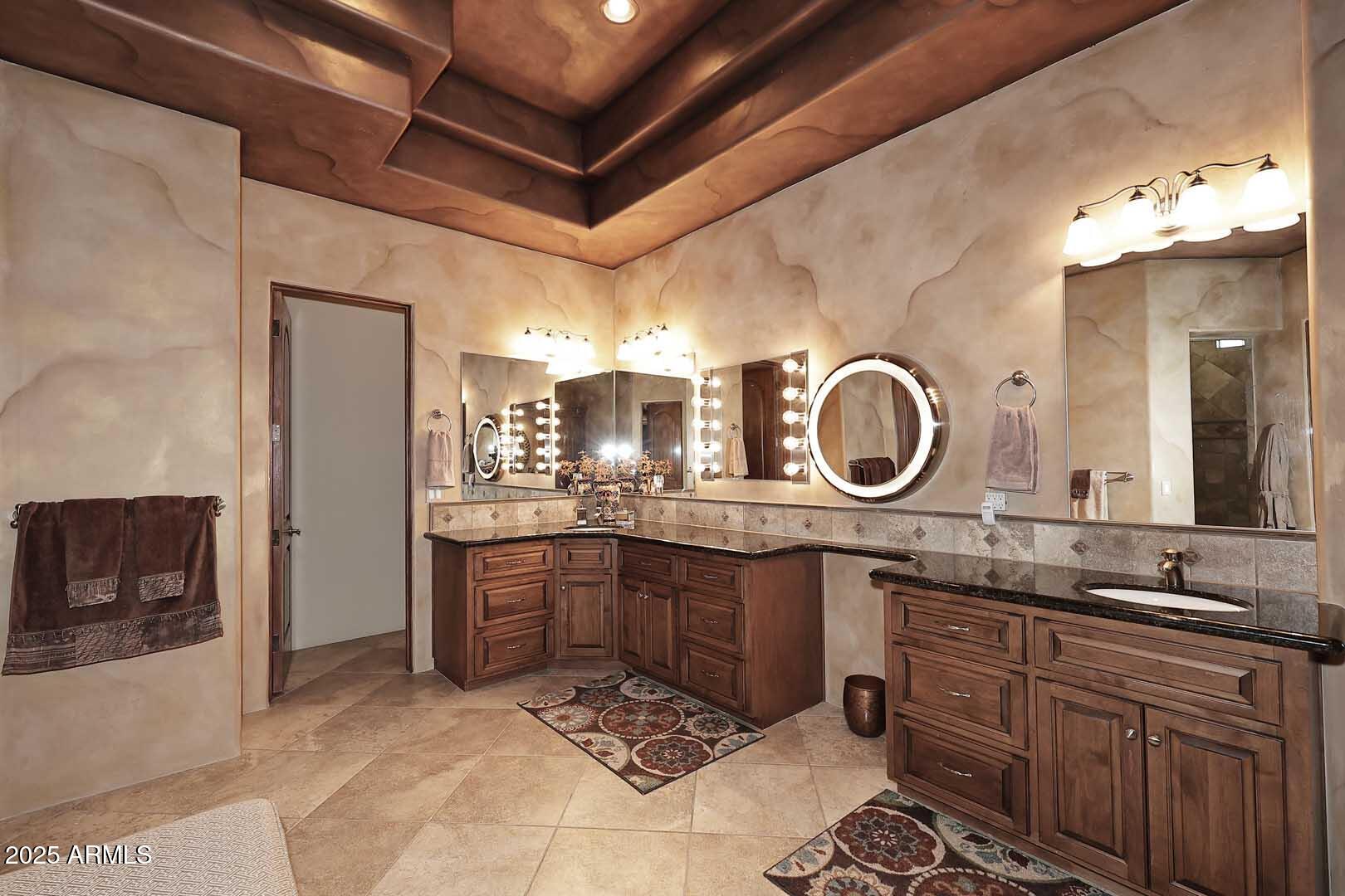 37103 N BOULDER VIEW Drive