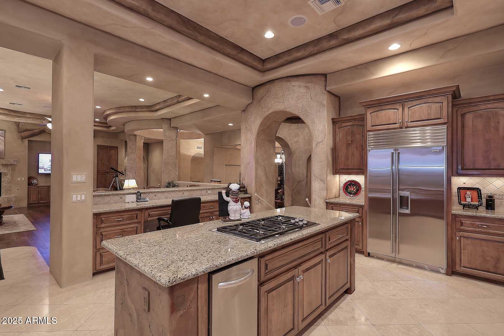 37103 N BOULDER VIEW Drive