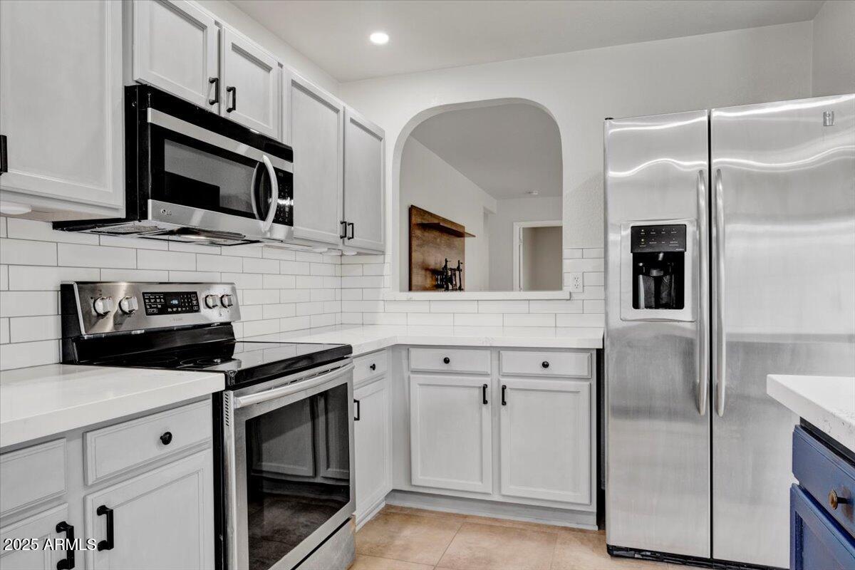 4111 E TETHER Trail