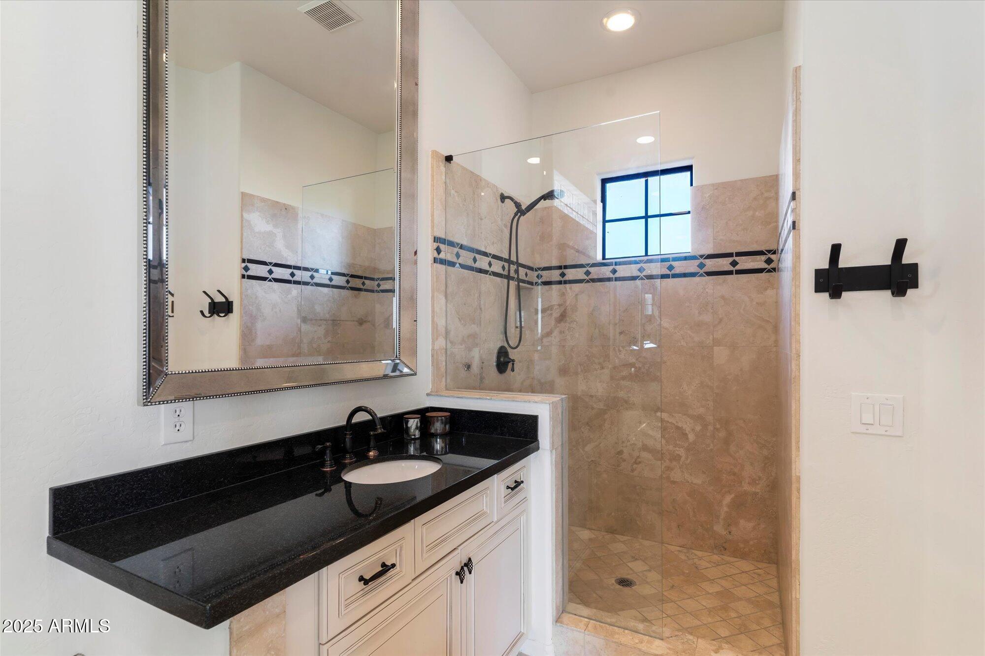 9270 E THOMPSON PEAK Parkway # 370
