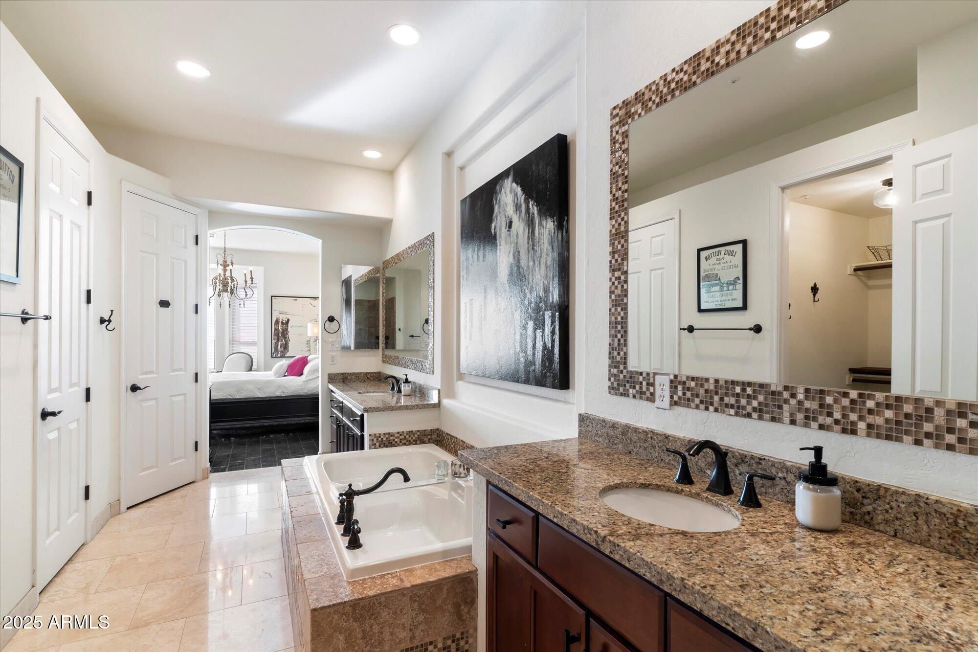 9270 E THOMPSON PEAK Parkway # 370