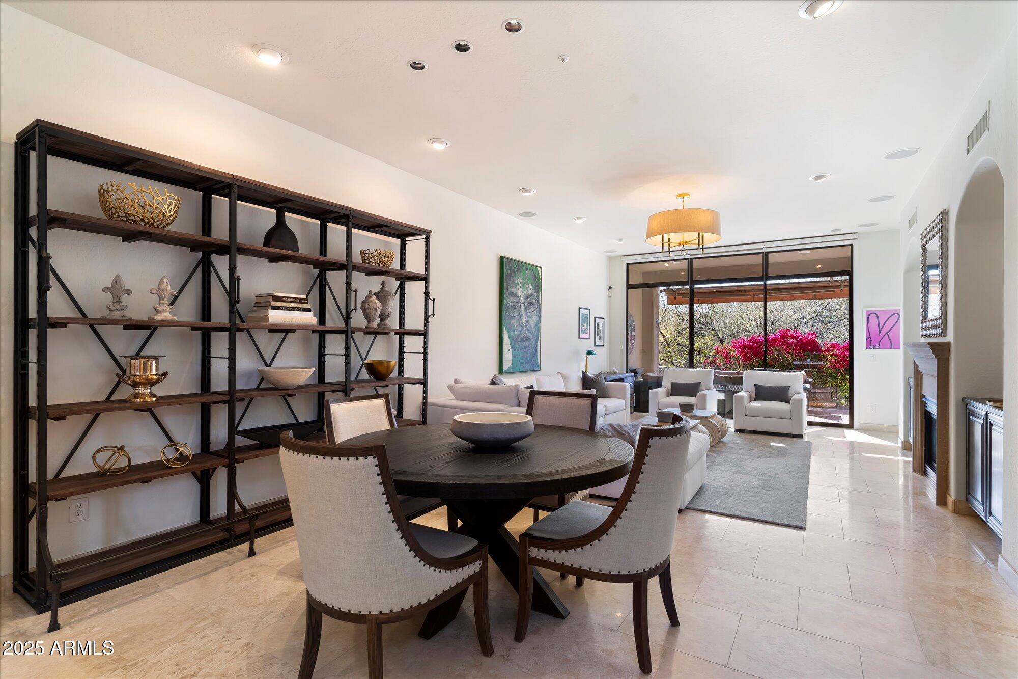 9270 E THOMPSON PEAK Parkway # 370