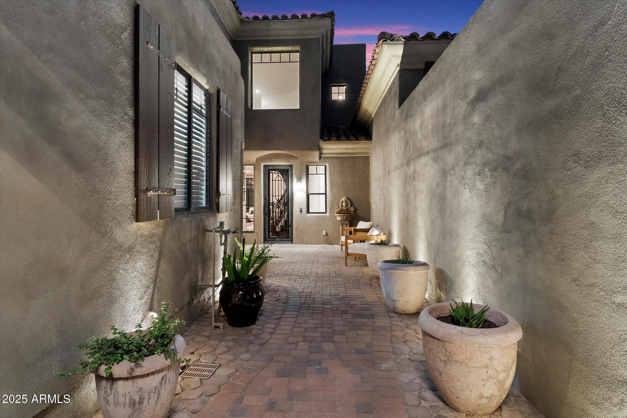 9270 E THOMPSON PEAK Parkway # 370