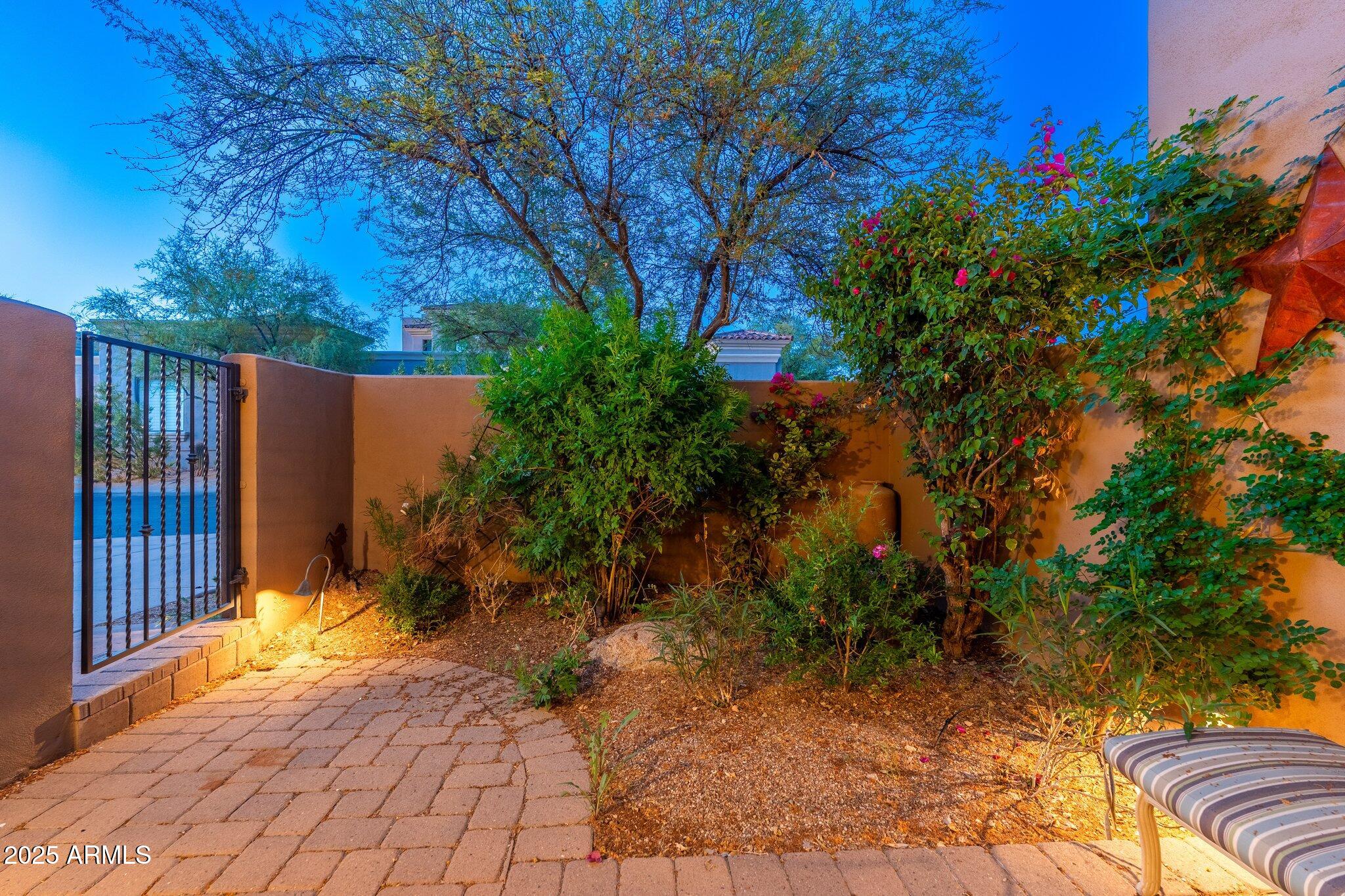 9270 E THOMPSON PEAK Parkway, 367