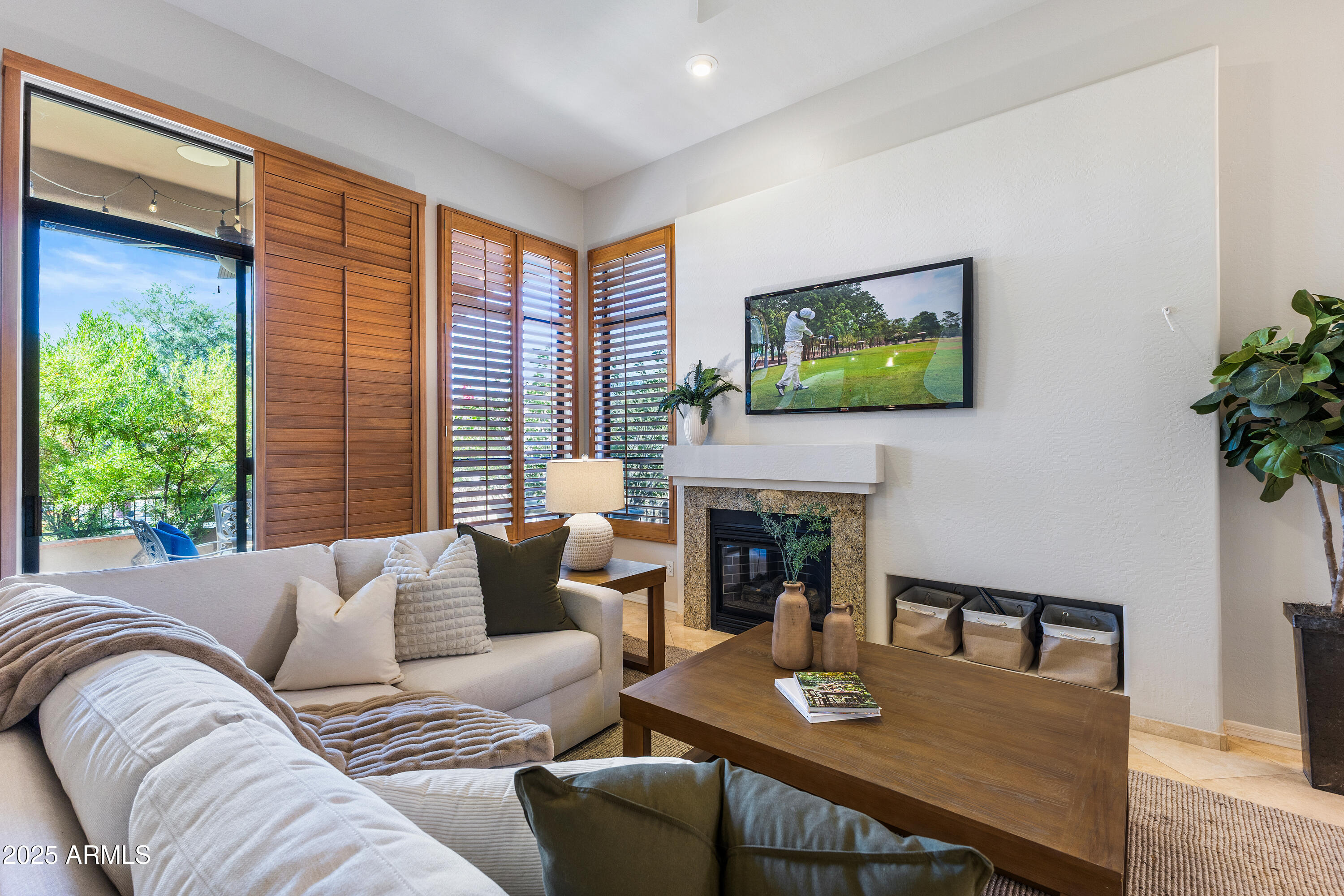 9270 E THOMPSON PEAK Parkway, 367