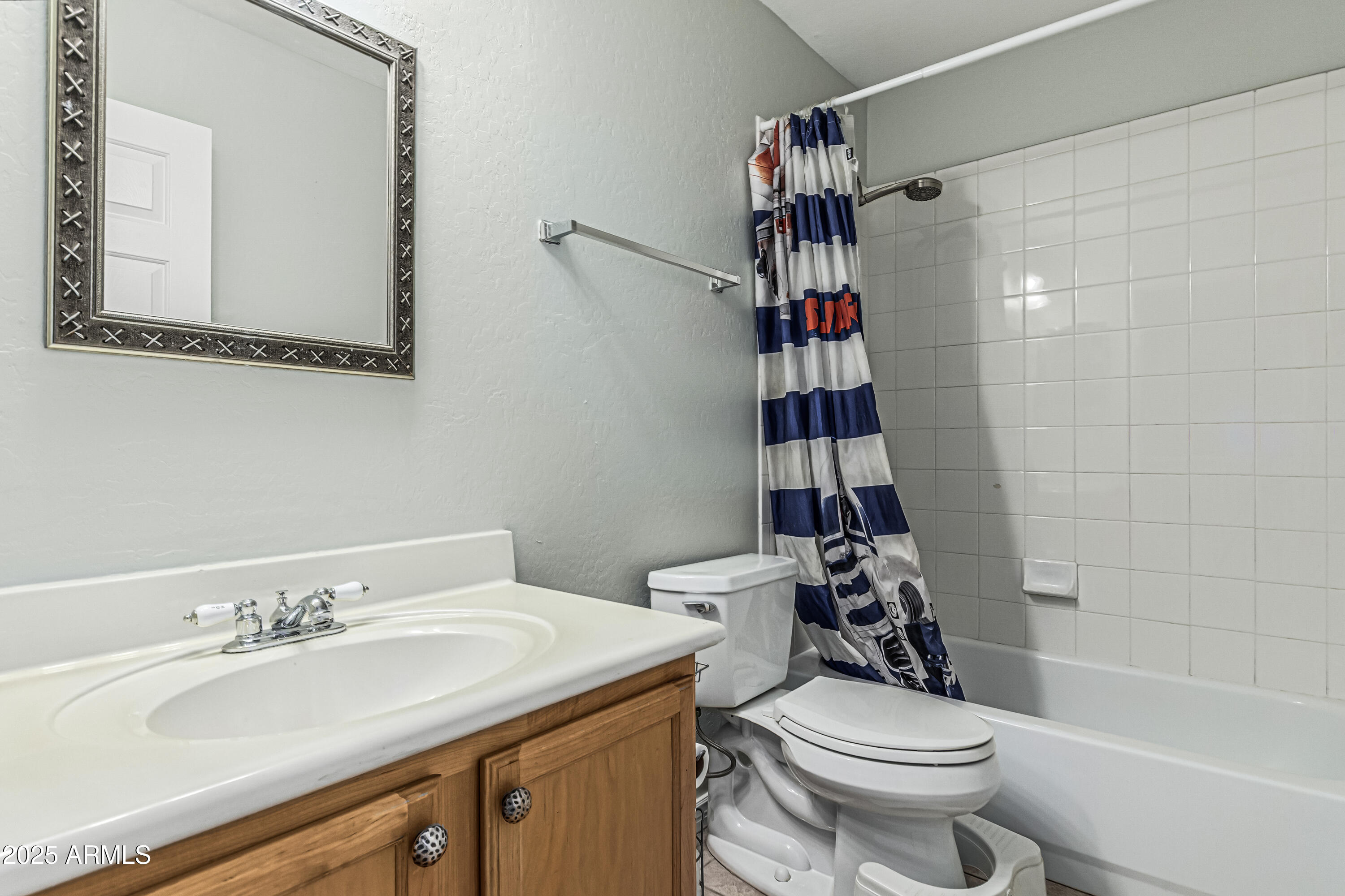 6422 W RANGE MULE Drive