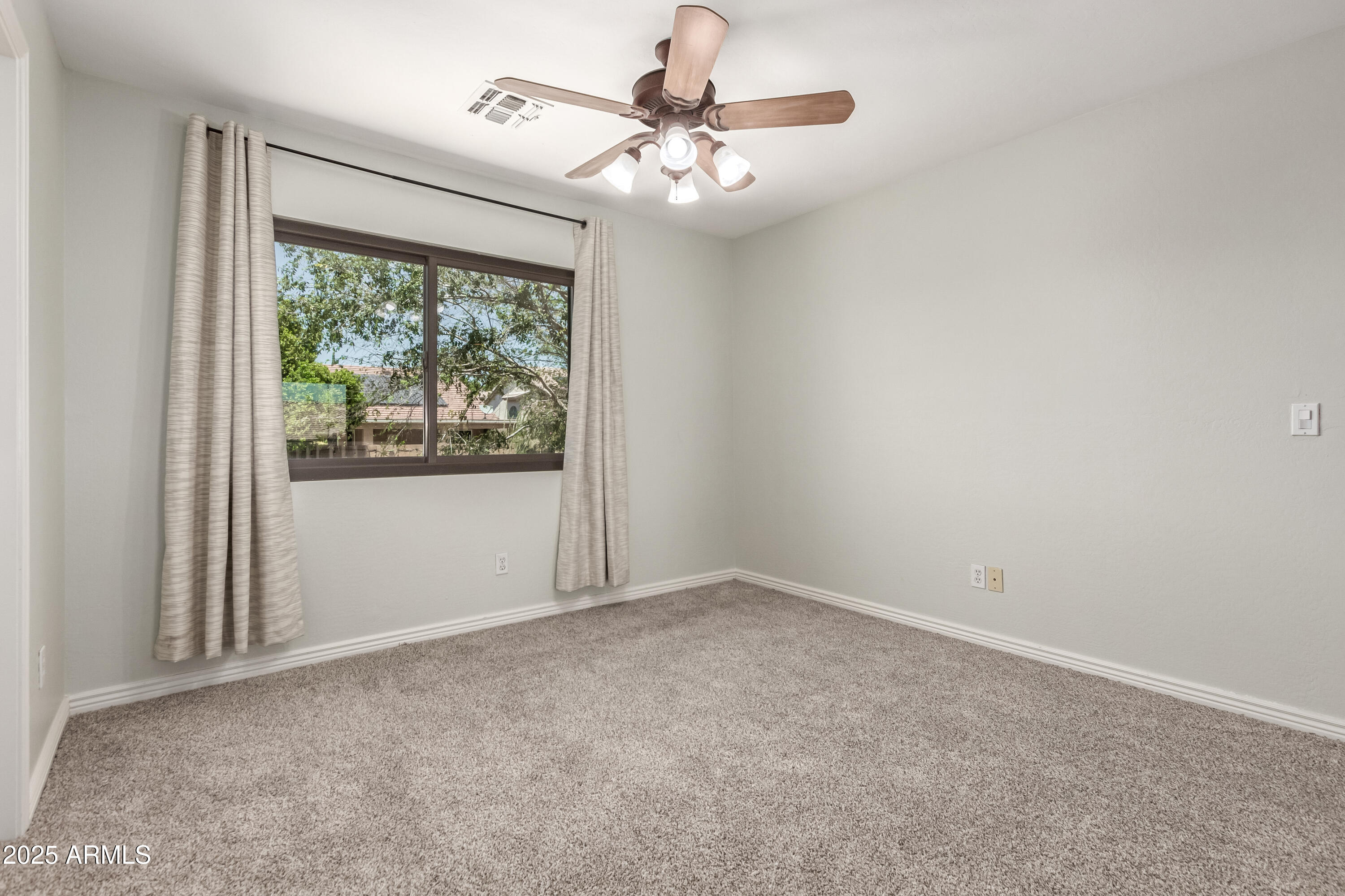 6422 W RANGE MULE Drive