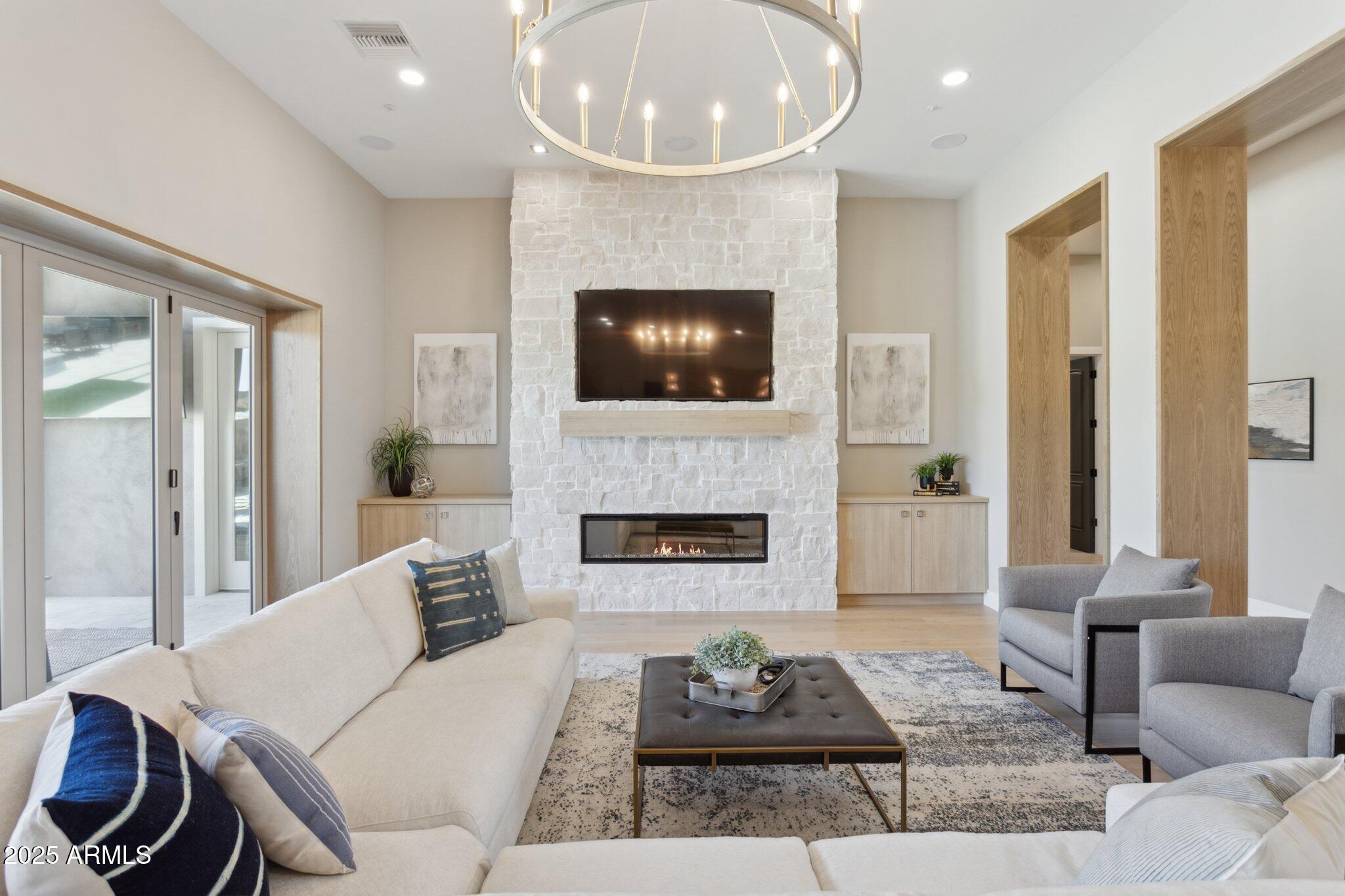 7032 E BALANCING ROCK Road