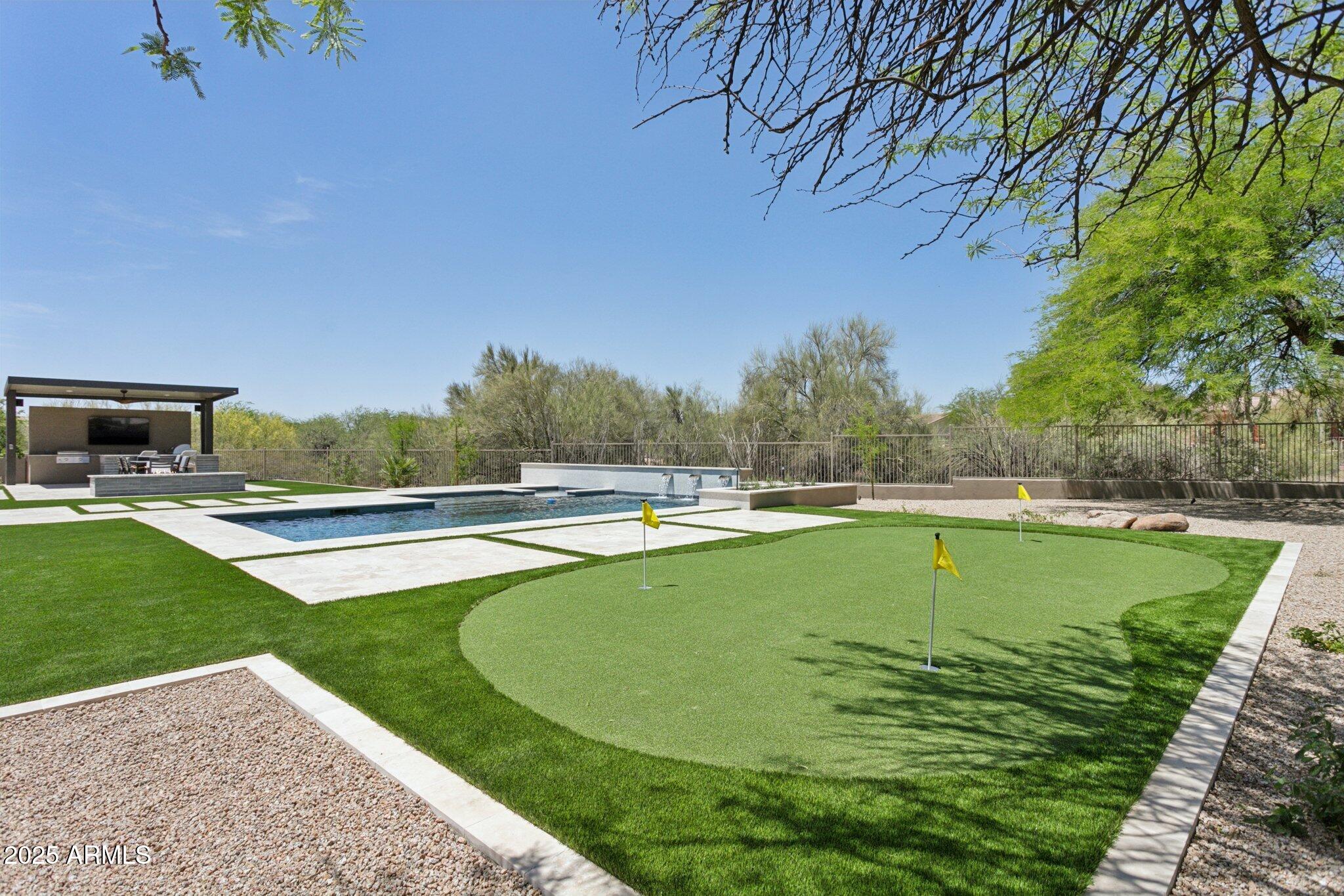7032 E BALANCING ROCK Road