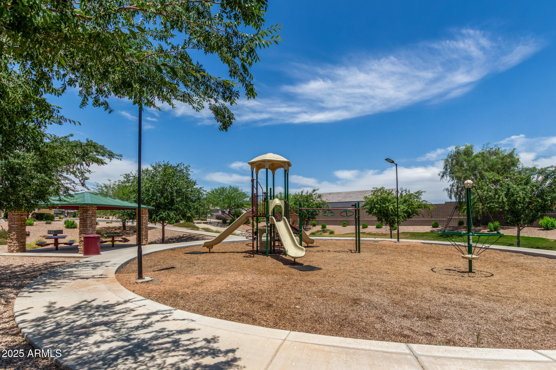 5240 E GUMMITE Drive