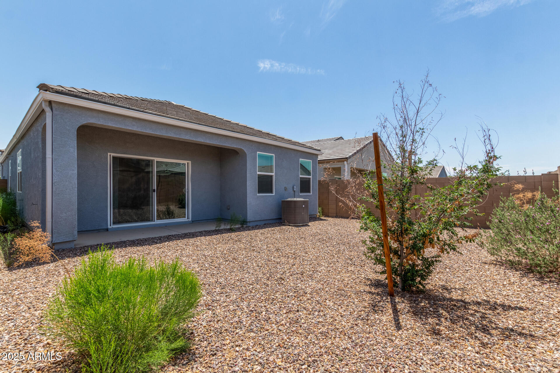 5240 E GUMMITE Drive