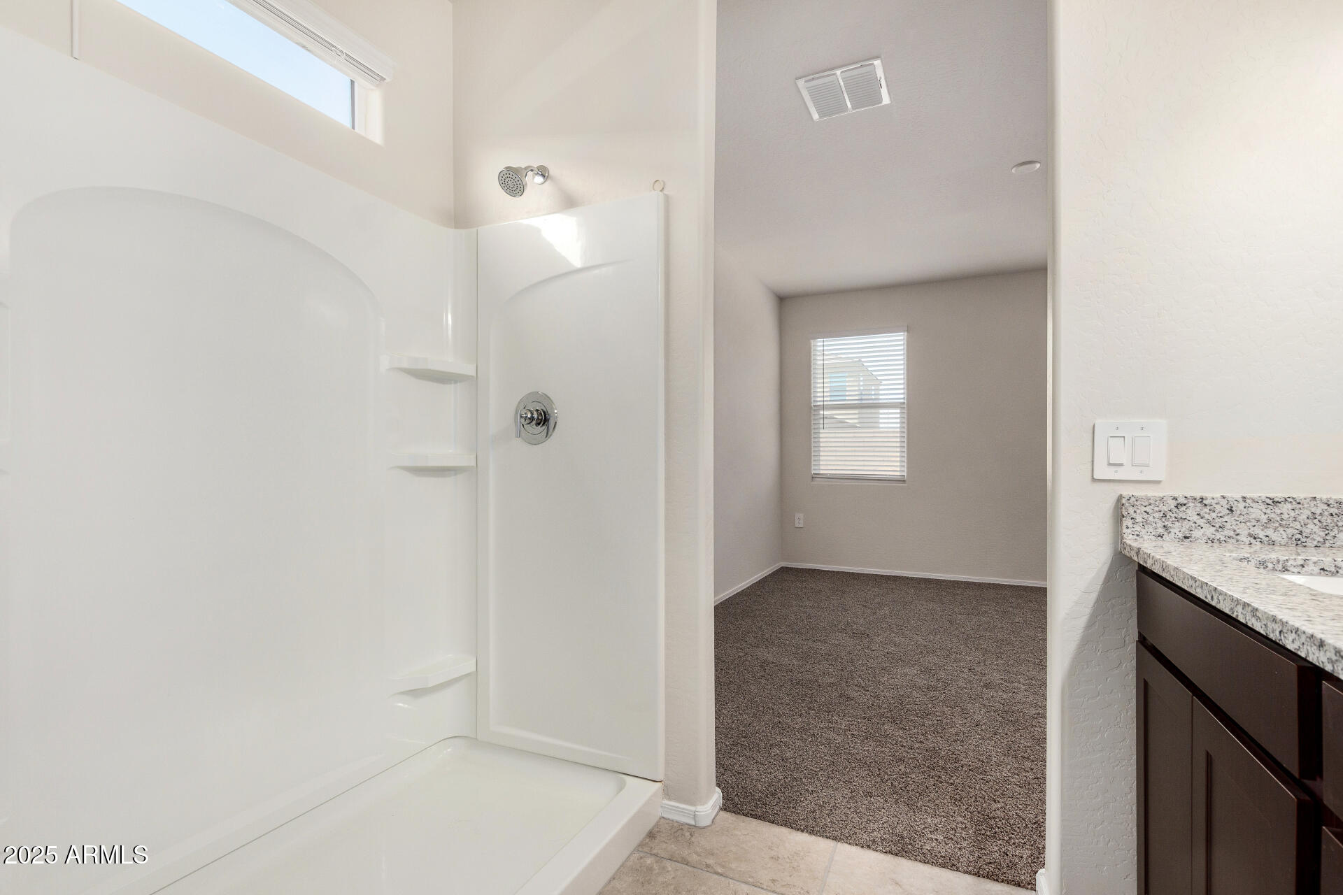 5240 E GUMMITE Drive