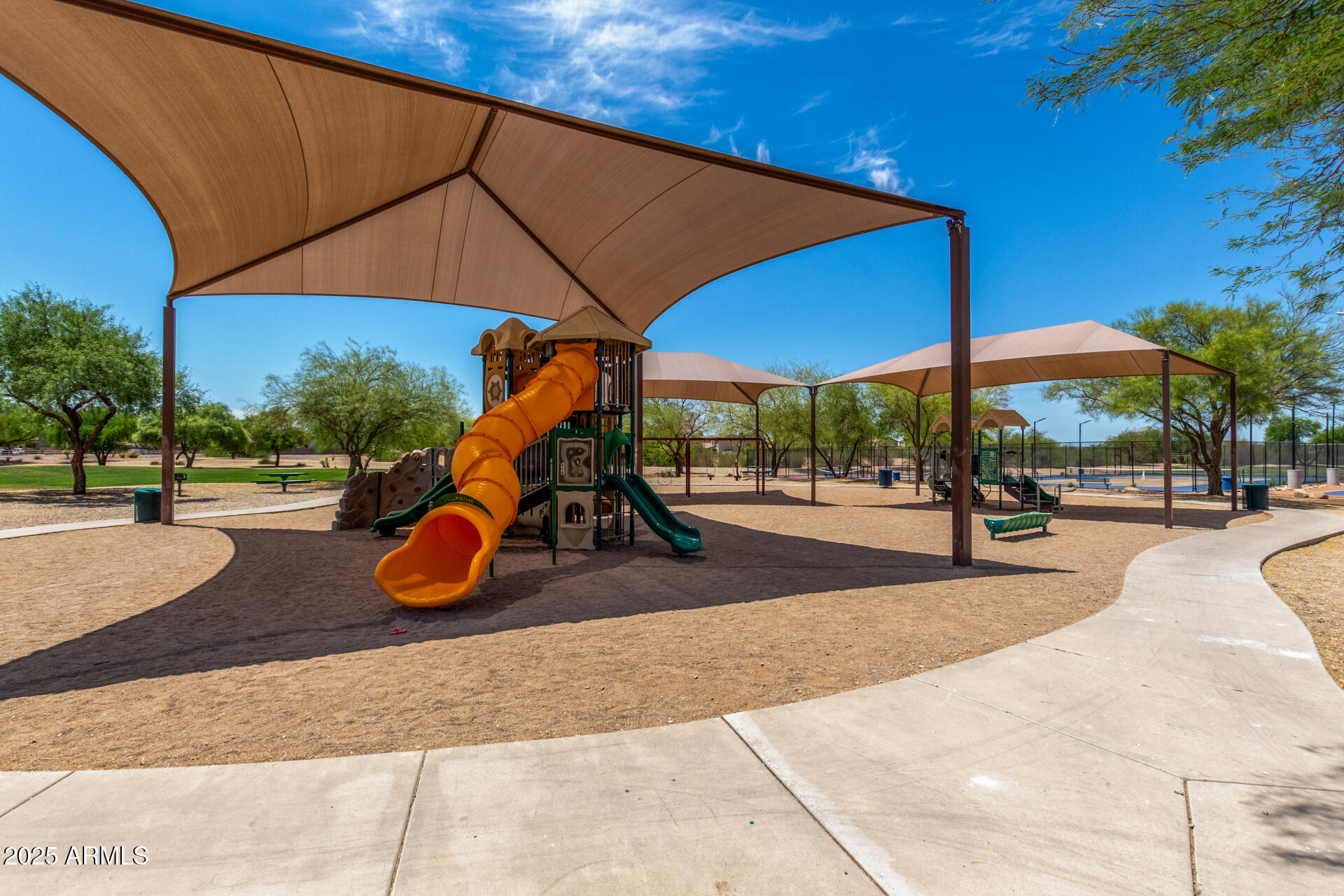 5240 E GUMMITE Drive