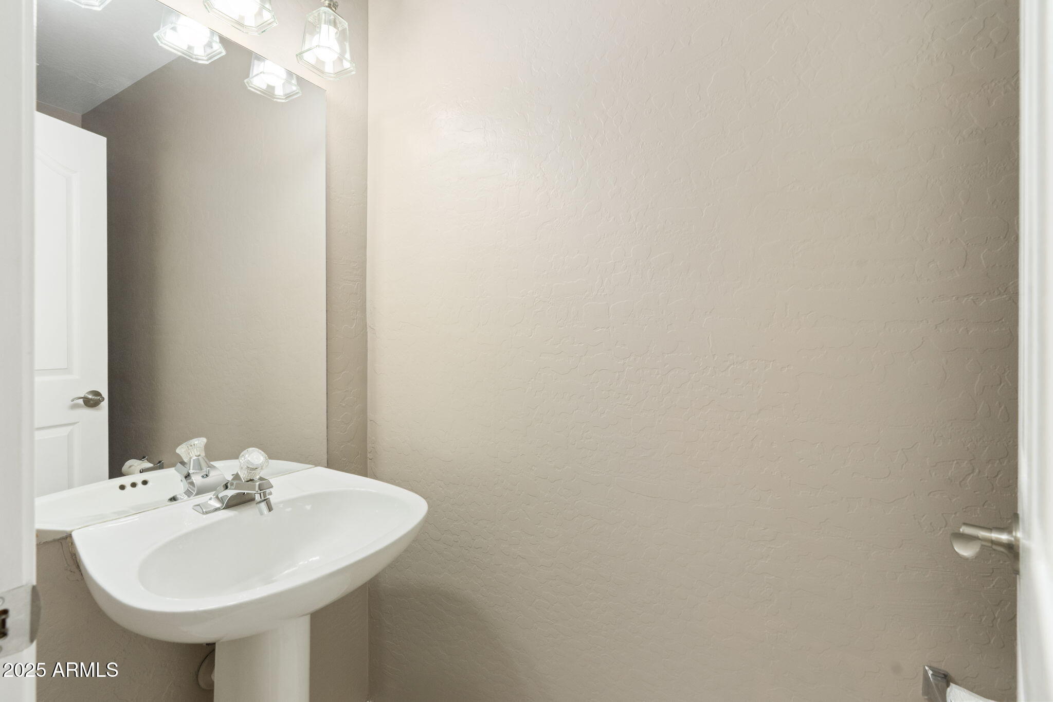 10432 E PENSTAMIN Drive