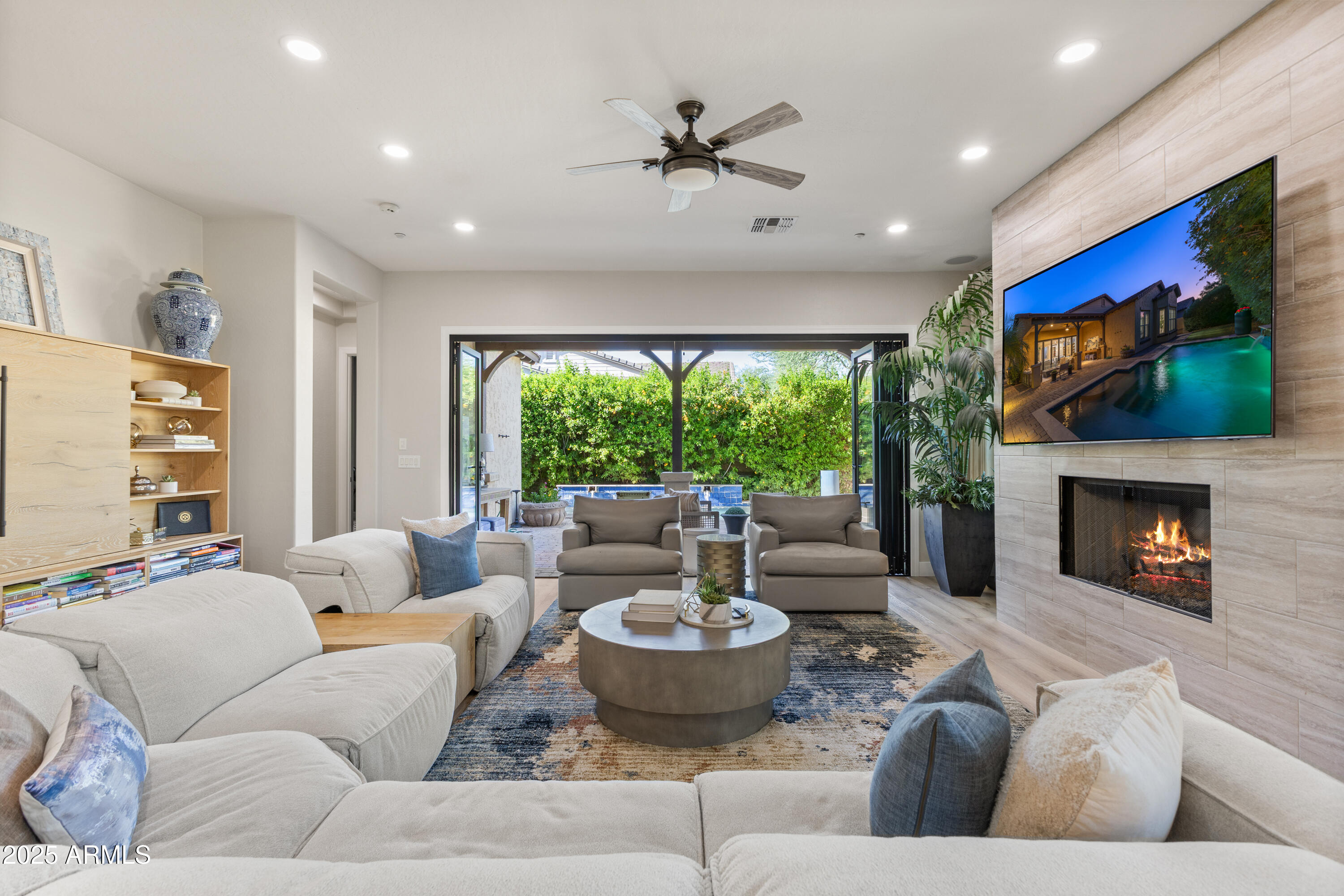 9272 E DESERT VILLAGE Drive