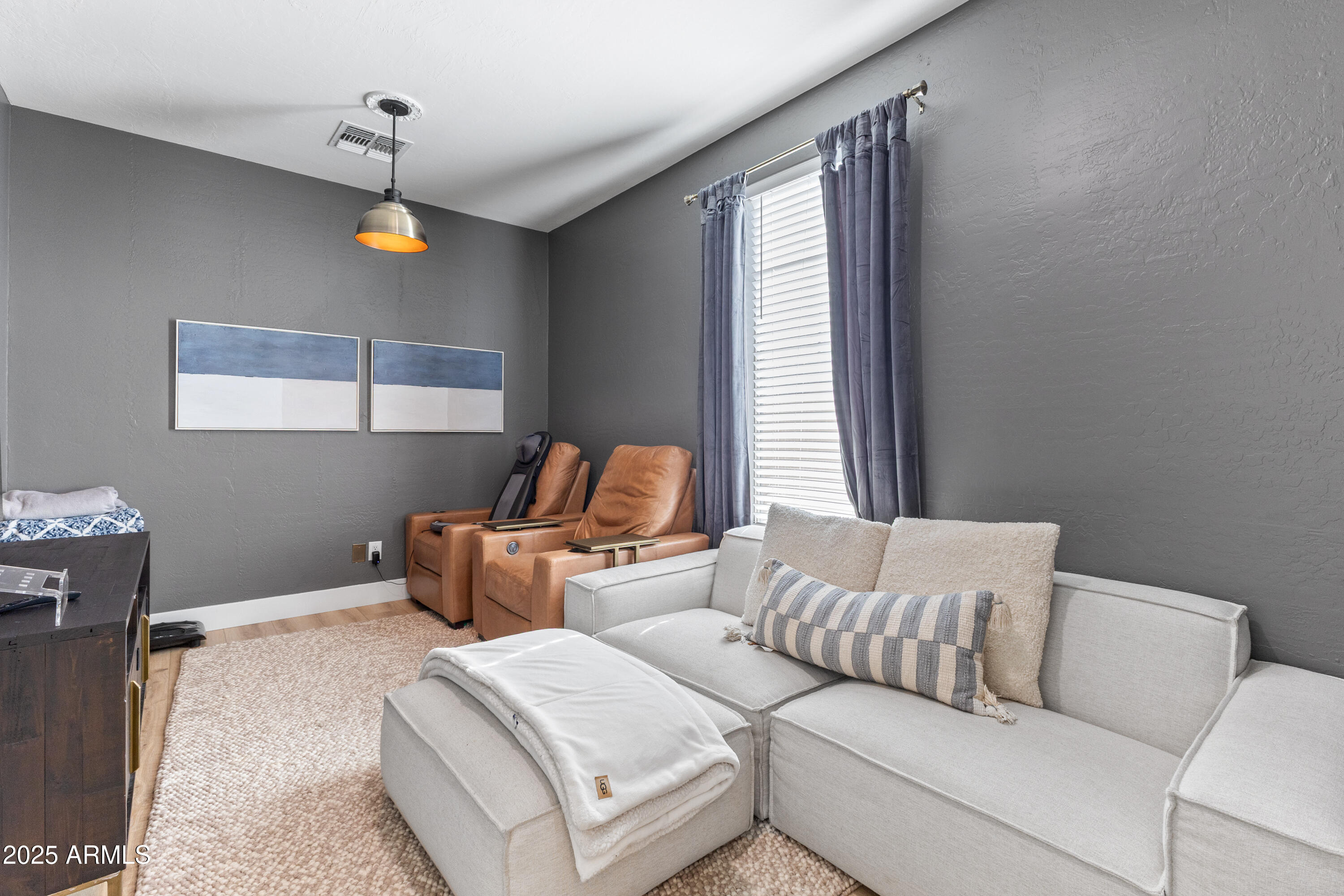 9272 E DESERT VILLAGE Drive