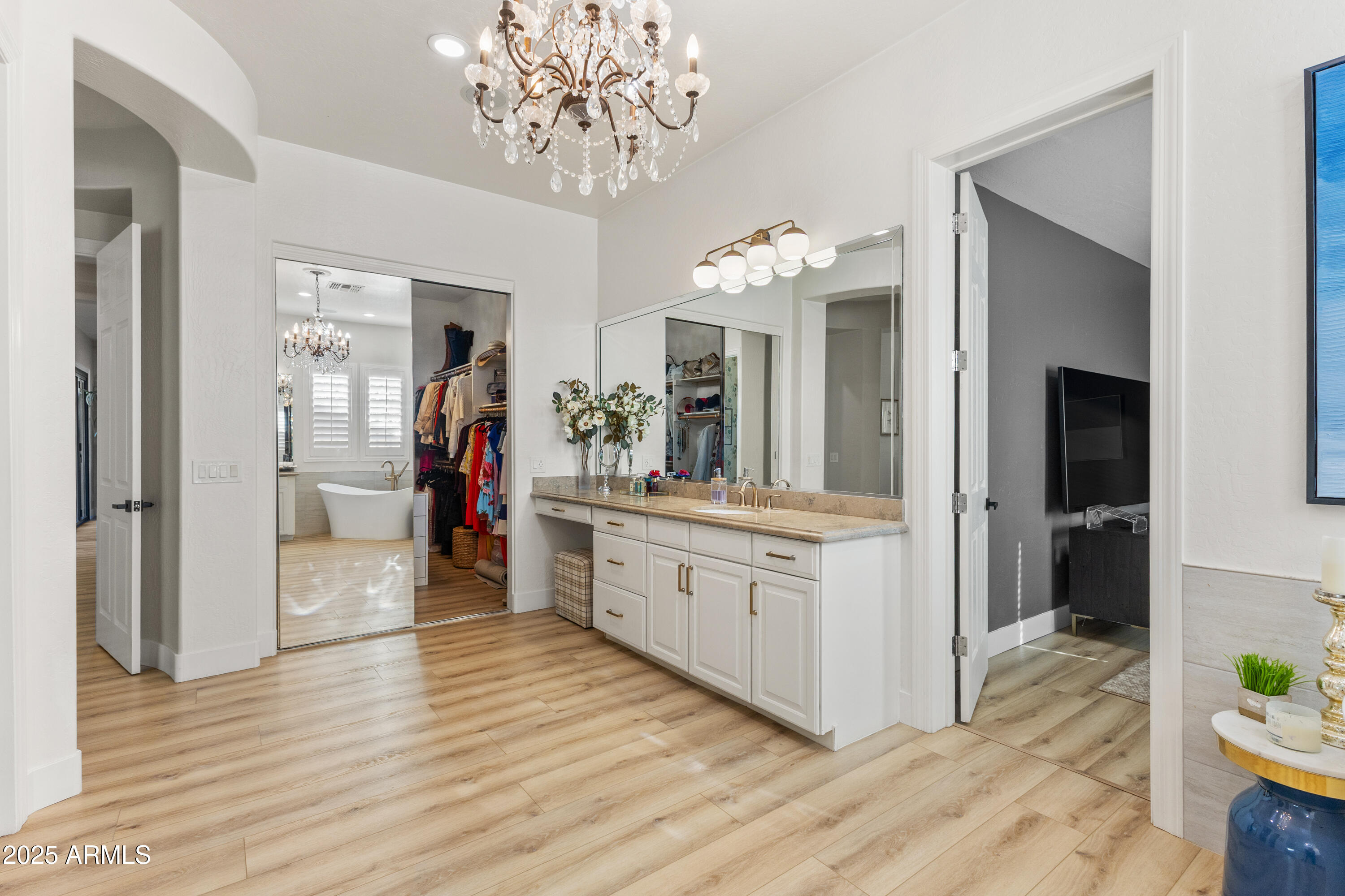 9272 E DESERT VILLAGE Drive