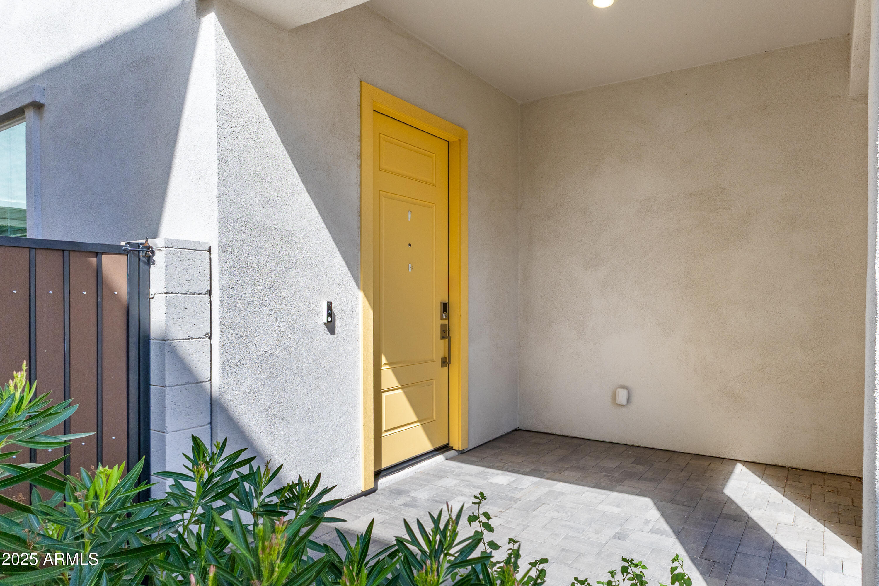 5046 E ANDERSON Drive