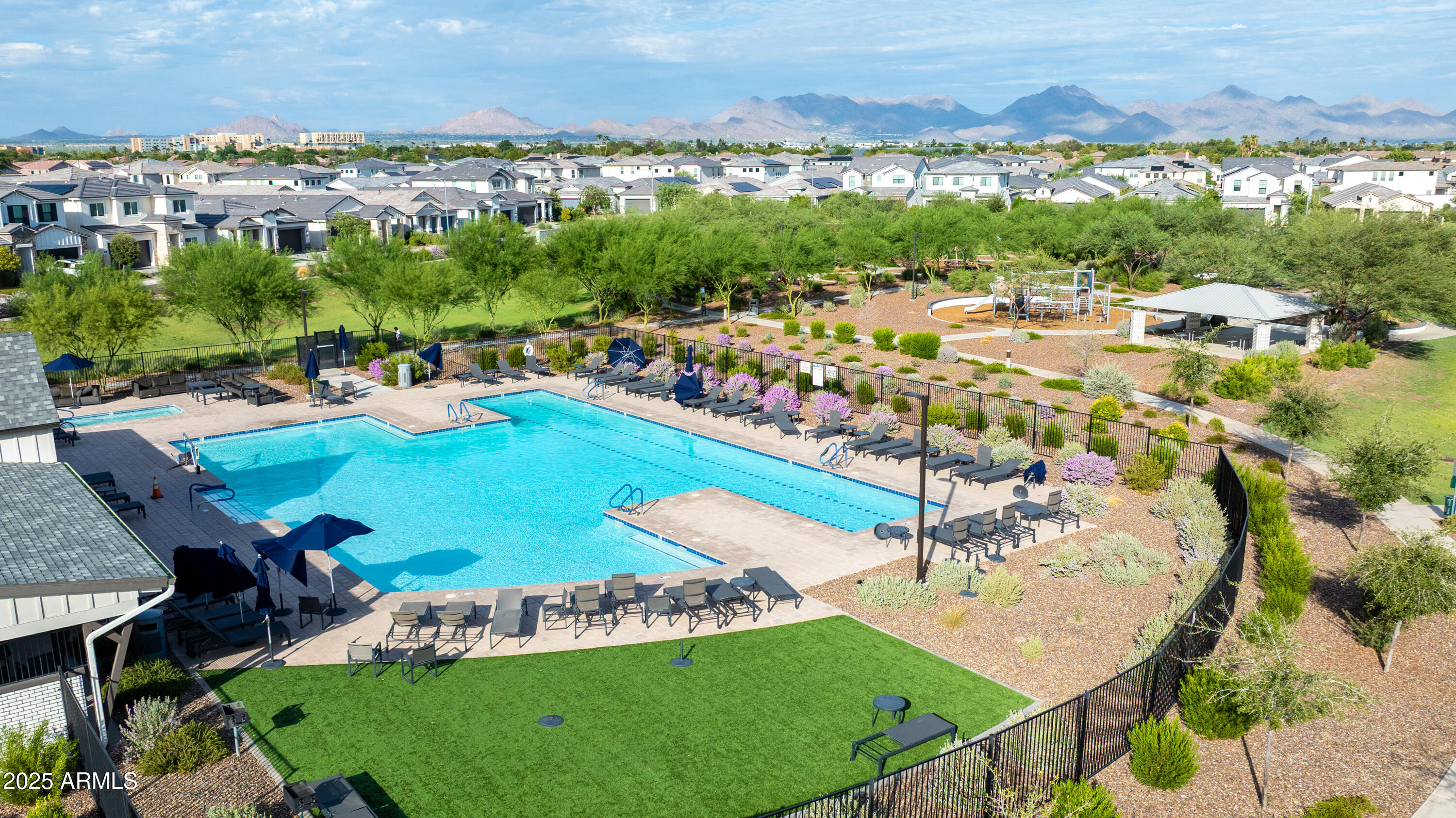 5046 E ANDERSON Drive