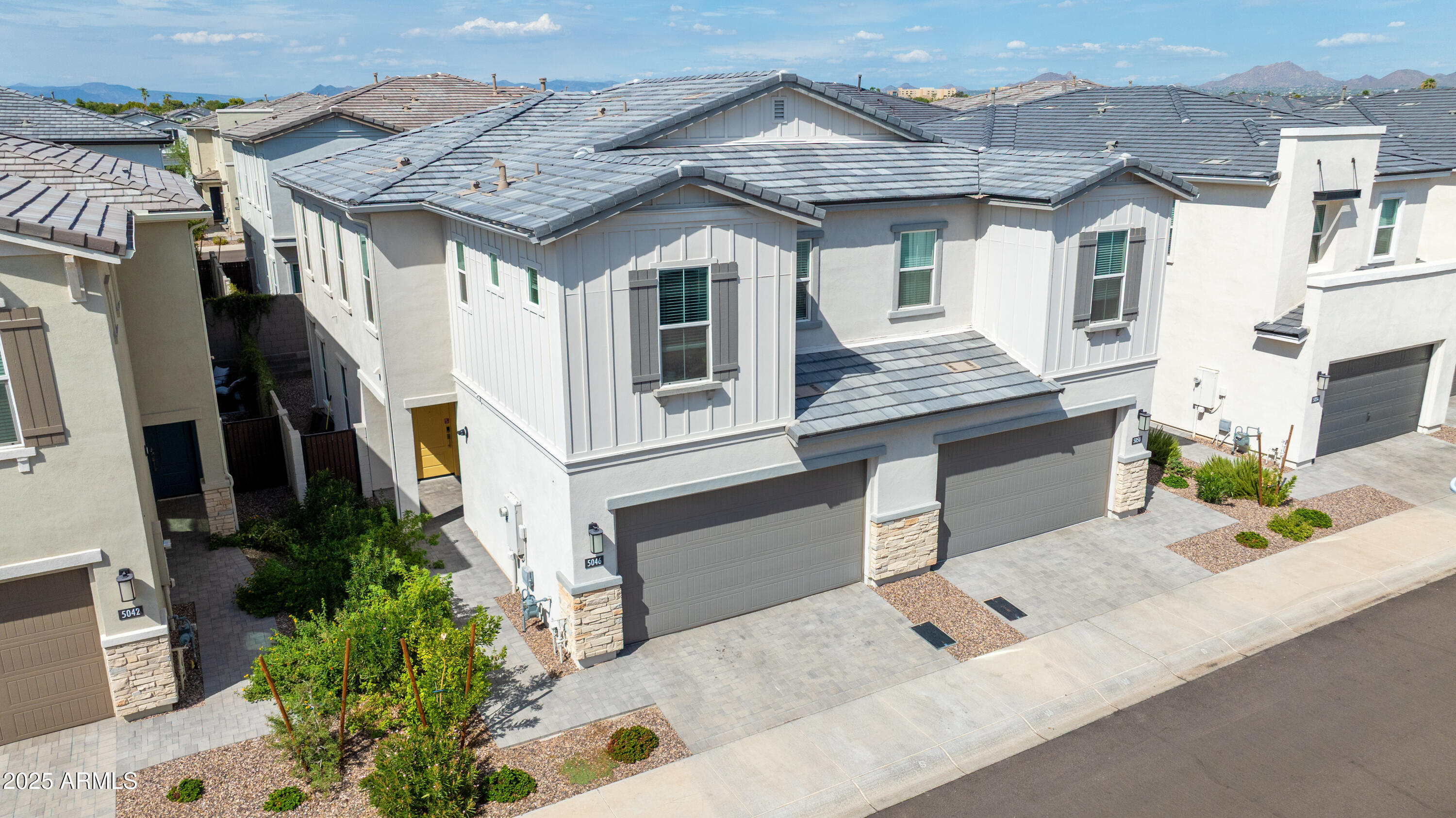 5046 E ANDERSON Drive