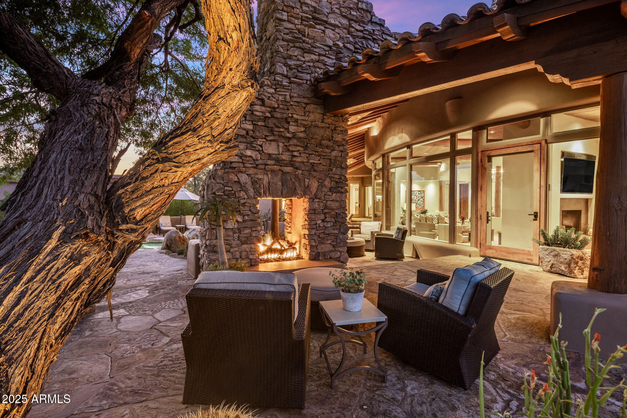 9290 E THOMPSON PEAK Parkway, 463