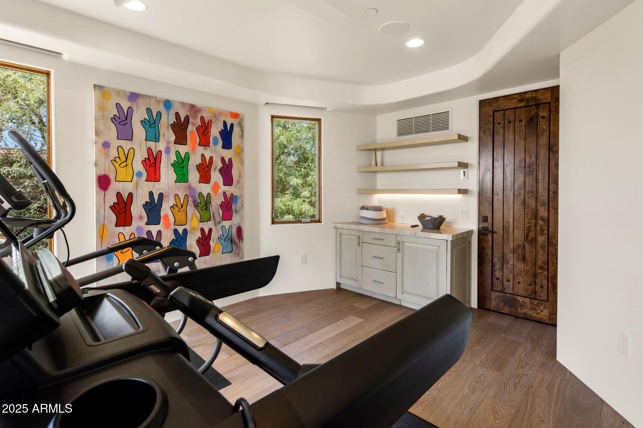 9290 E THOMPSON PEAK Parkway, 463