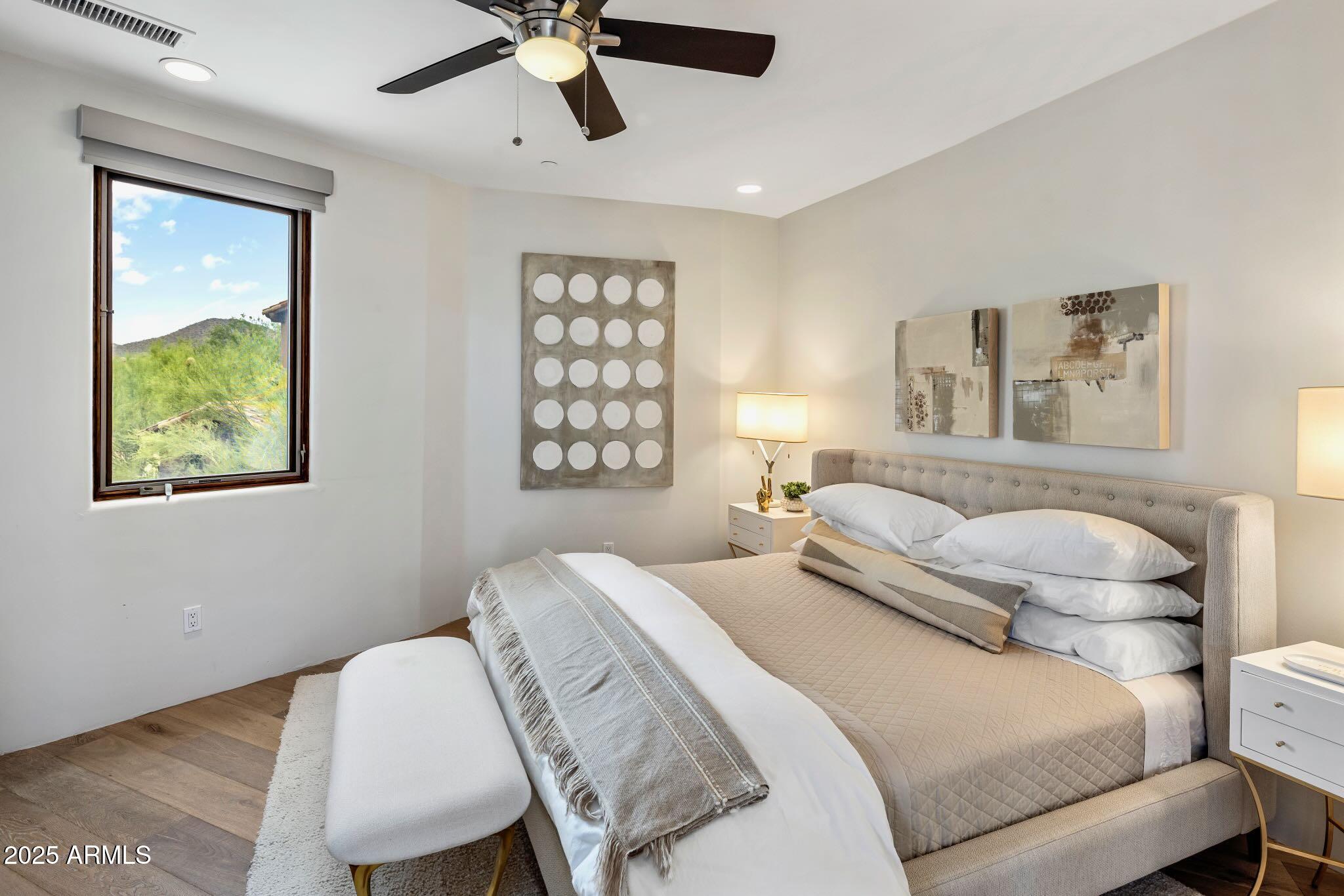 9290 E THOMPSON PEAK Parkway, 463