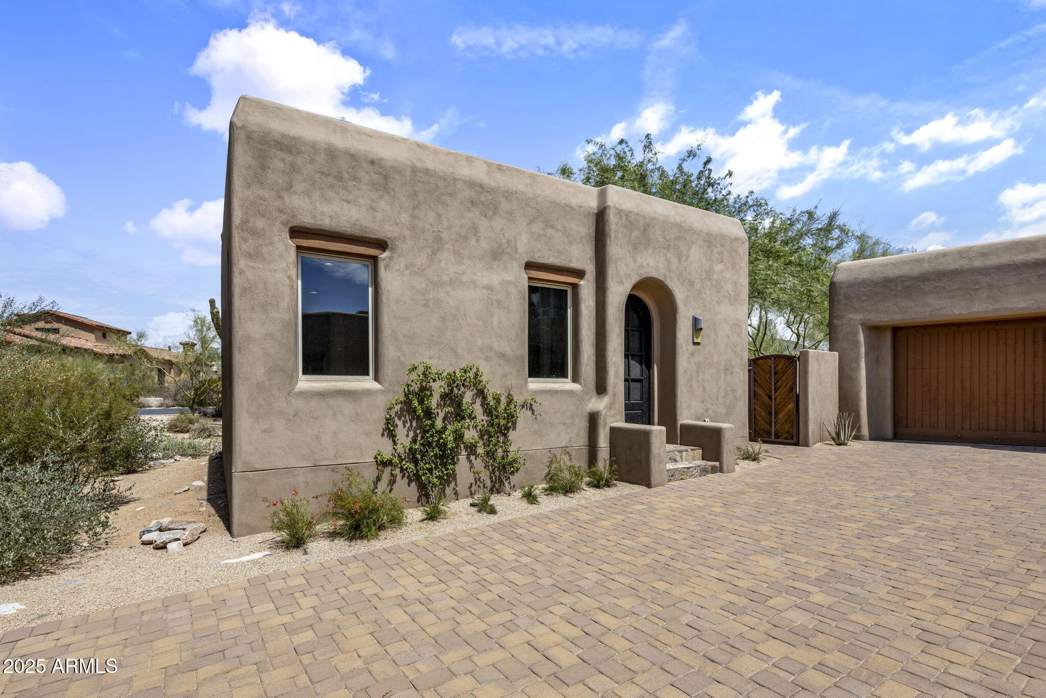 9290 E THOMPSON PEAK Parkway, 463