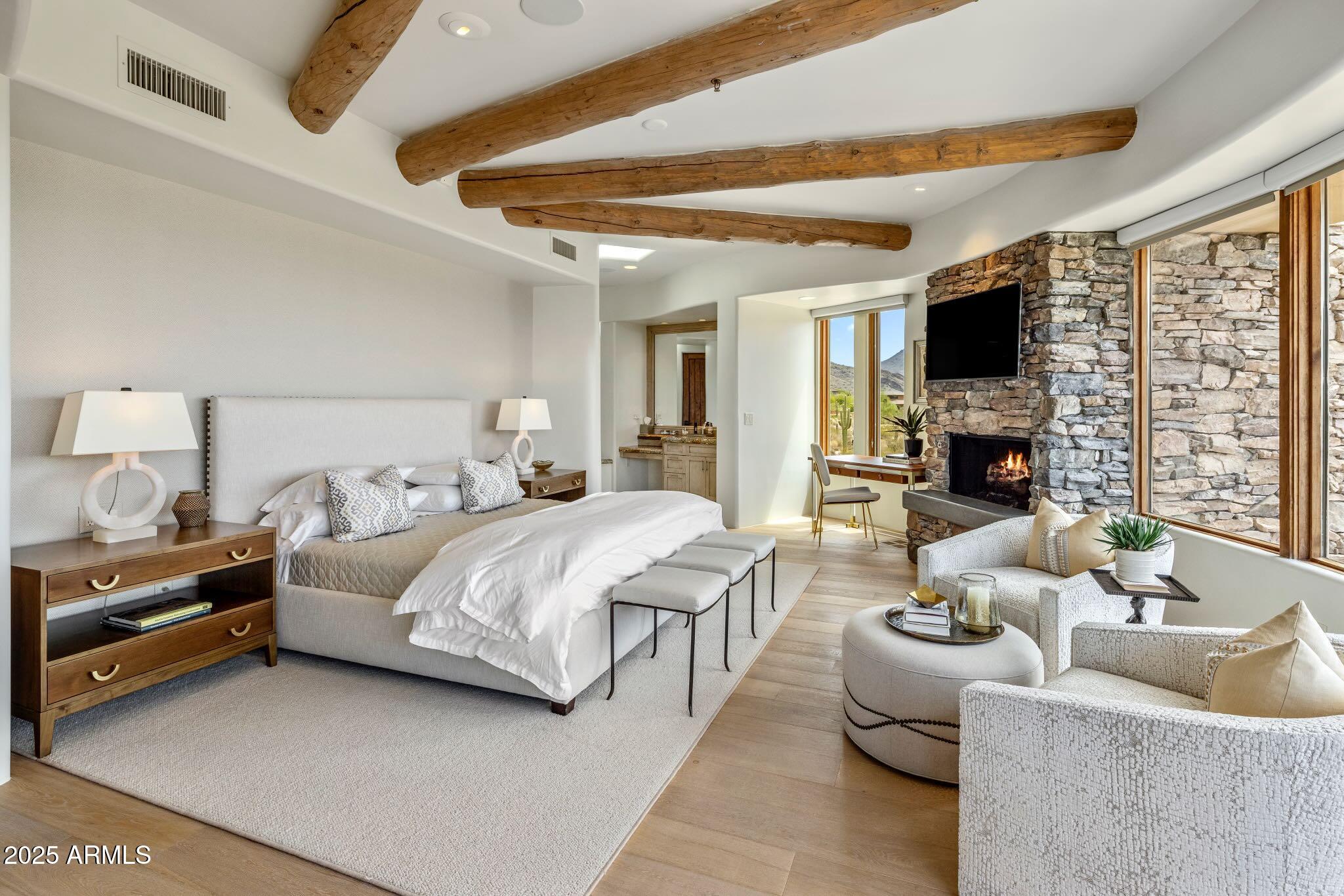 9290 E THOMPSON PEAK Parkway, 463