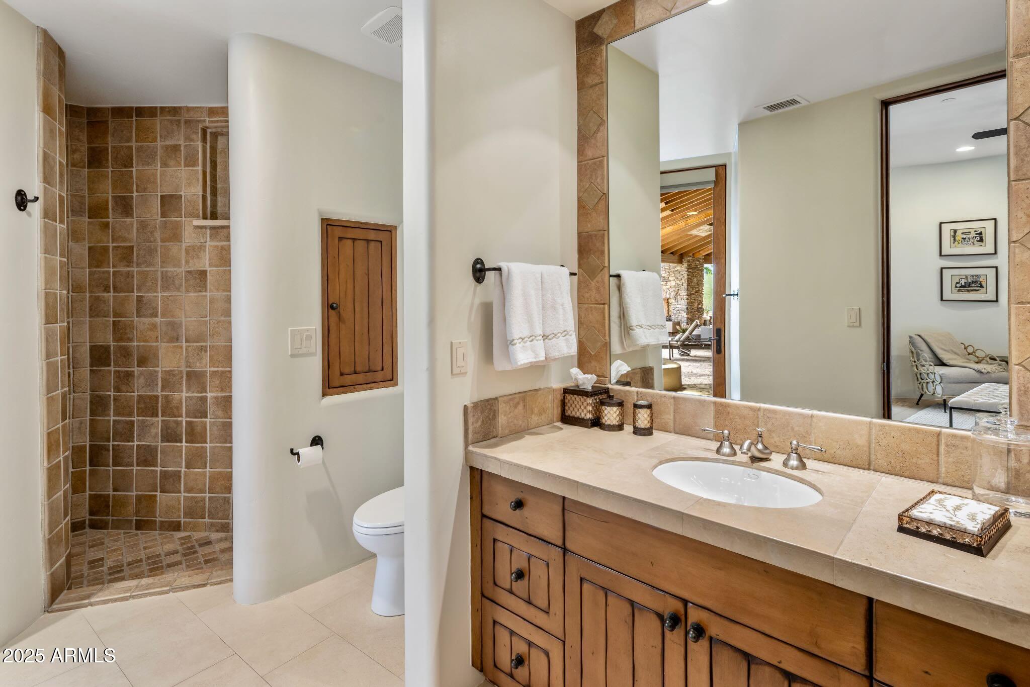 9290 E THOMPSON PEAK Parkway, 463