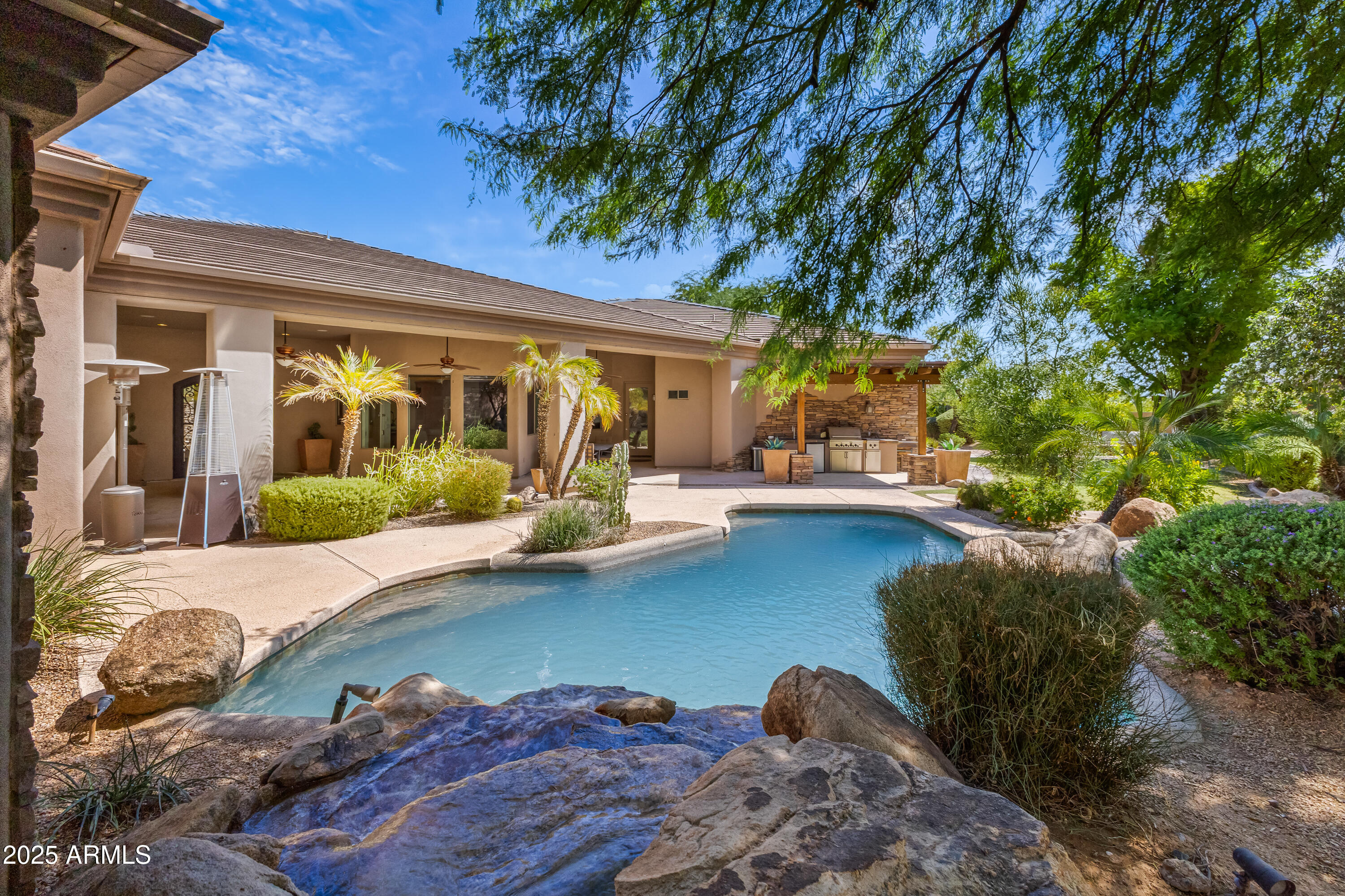 9417 E CHARTER OAK Drive