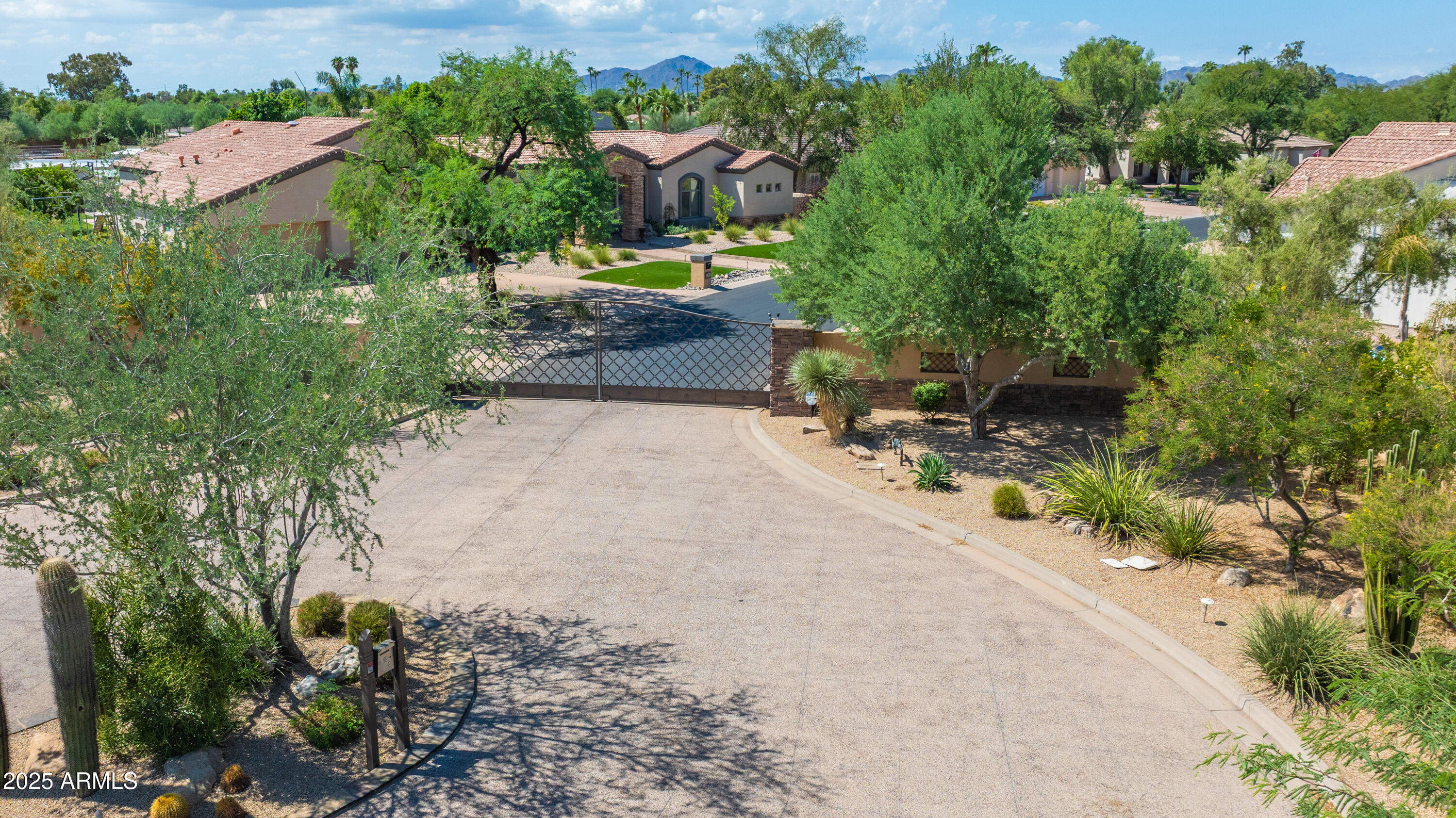 9417 E CHARTER OAK Drive
