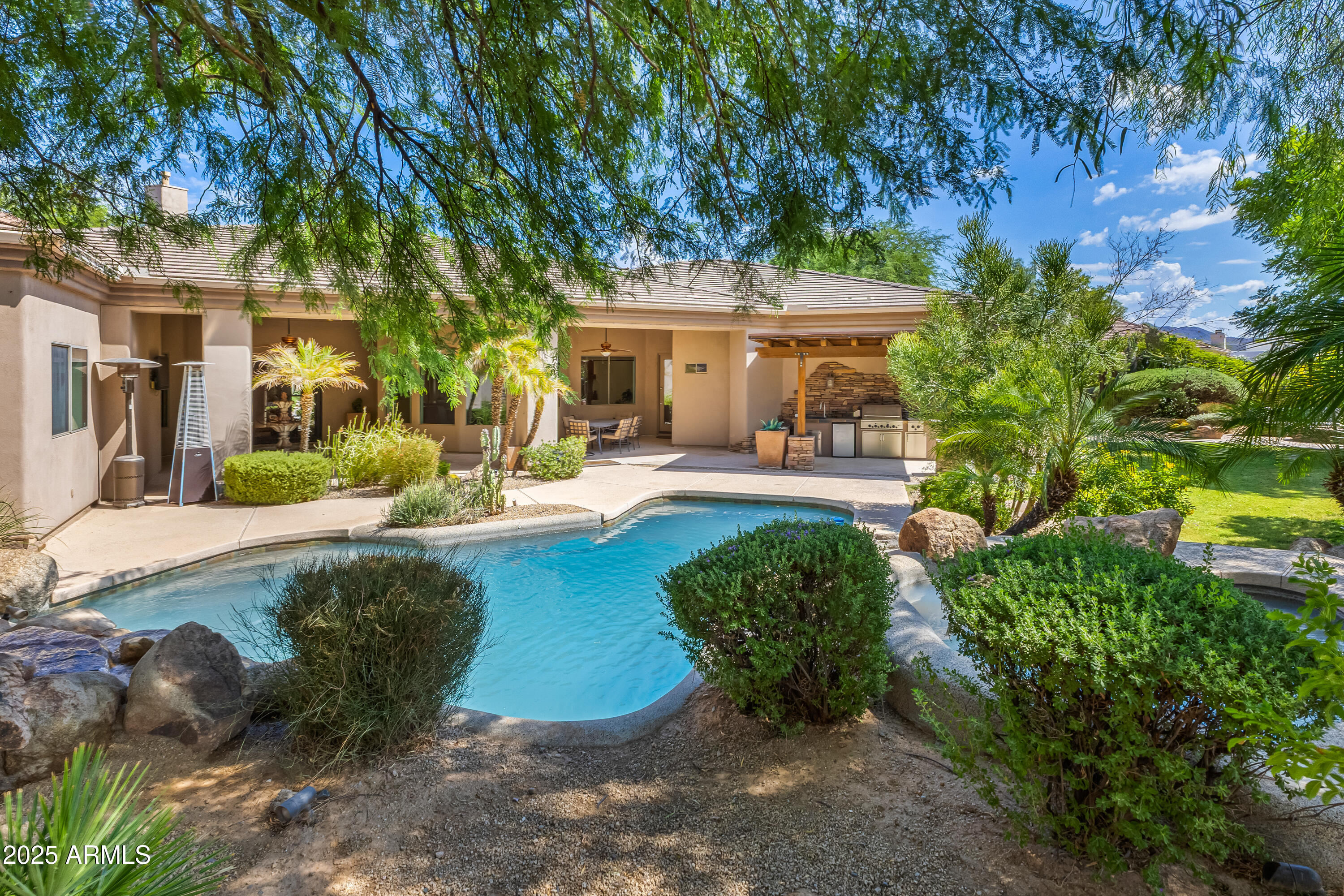 9417 E CHARTER OAK Drive