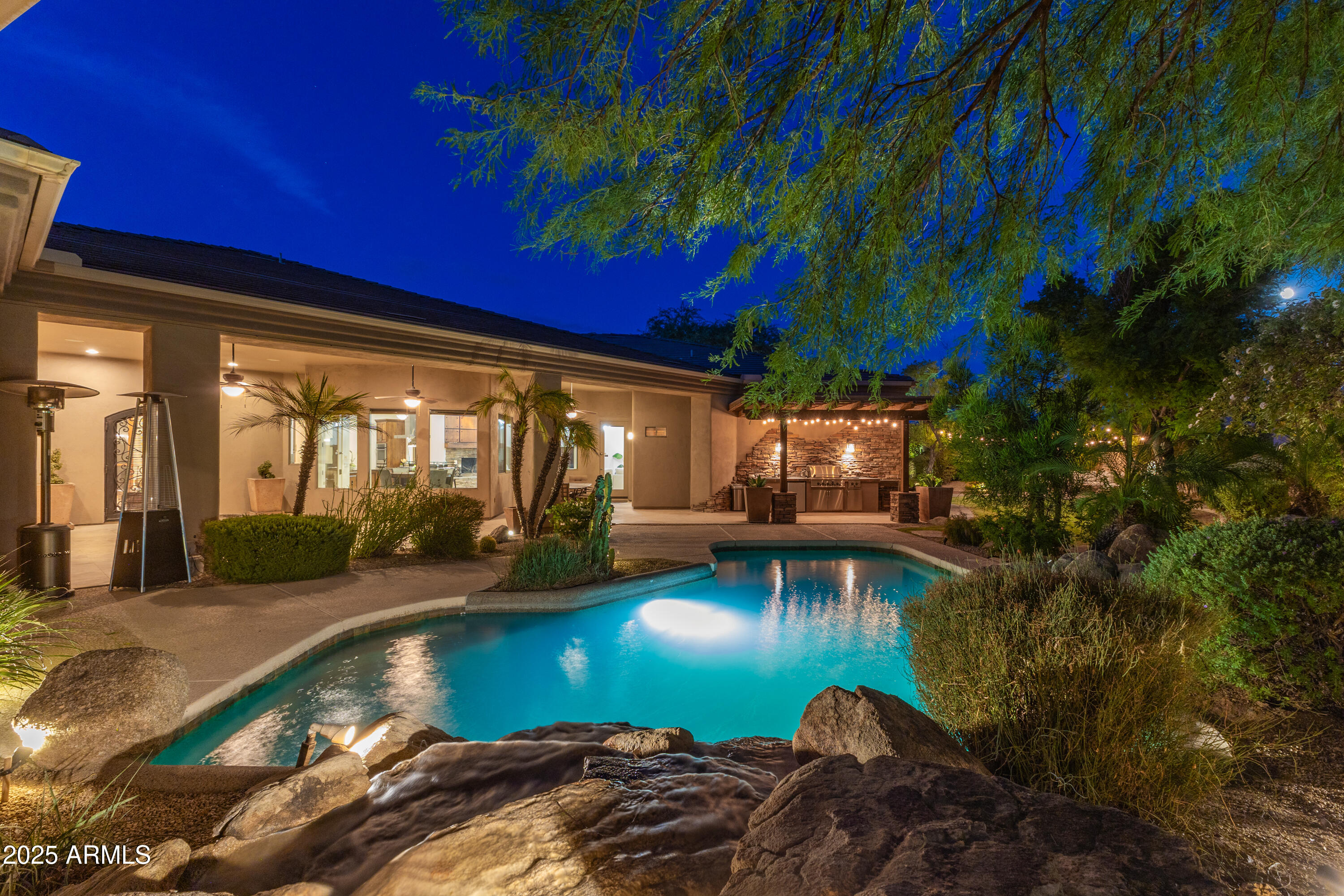 9417 E CHARTER OAK Drive