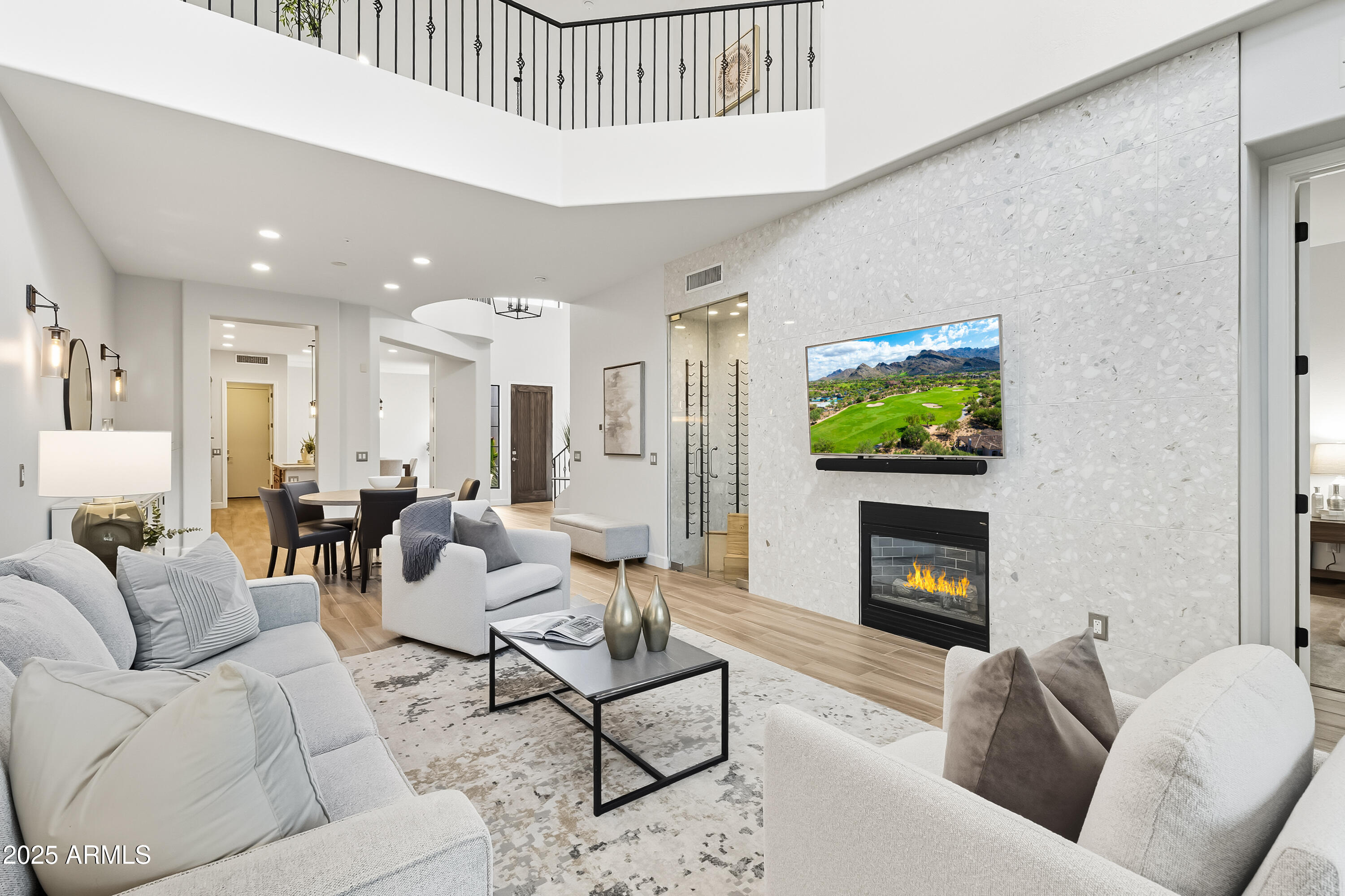 9270 E THOMPSON PEAK Parkway, 327