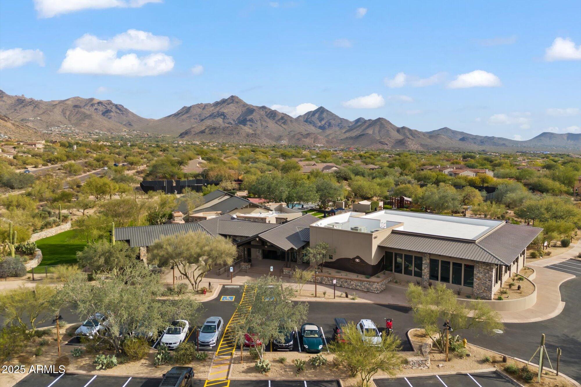 9270 E THOMPSON PEAK Parkway, 327