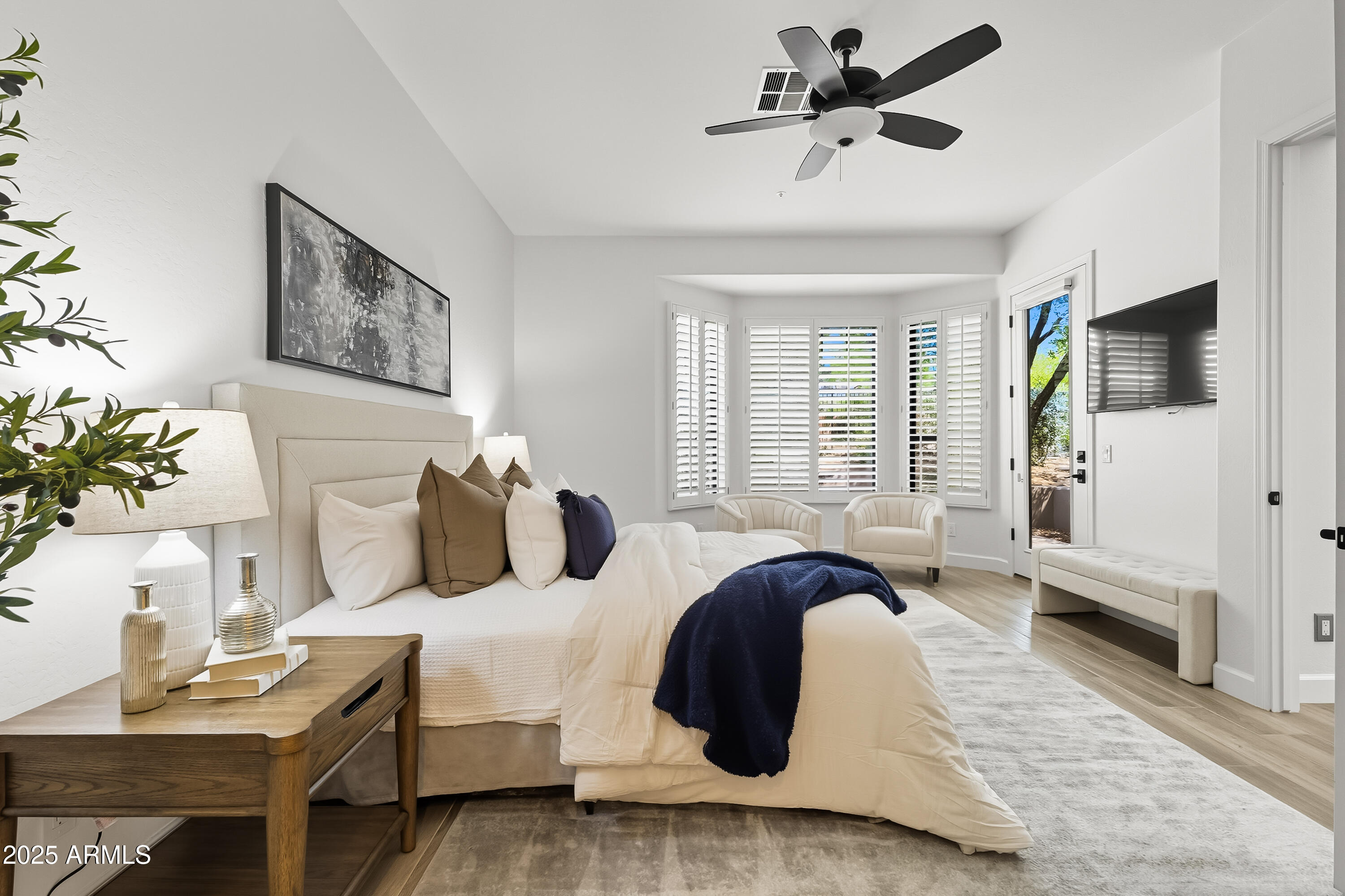 9270 E THOMPSON PEAK Parkway, 327